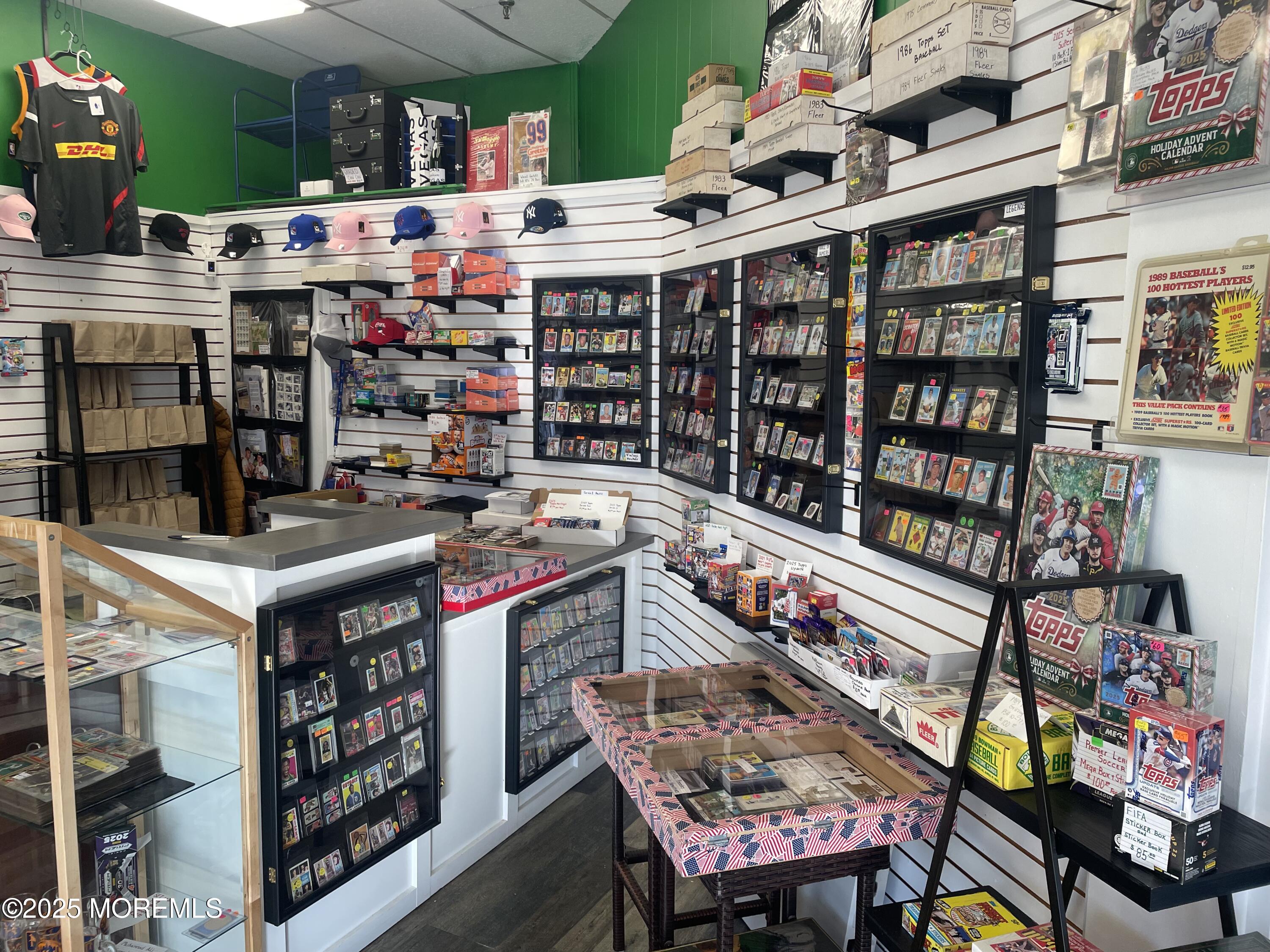 300 Gordons Corner Road 6