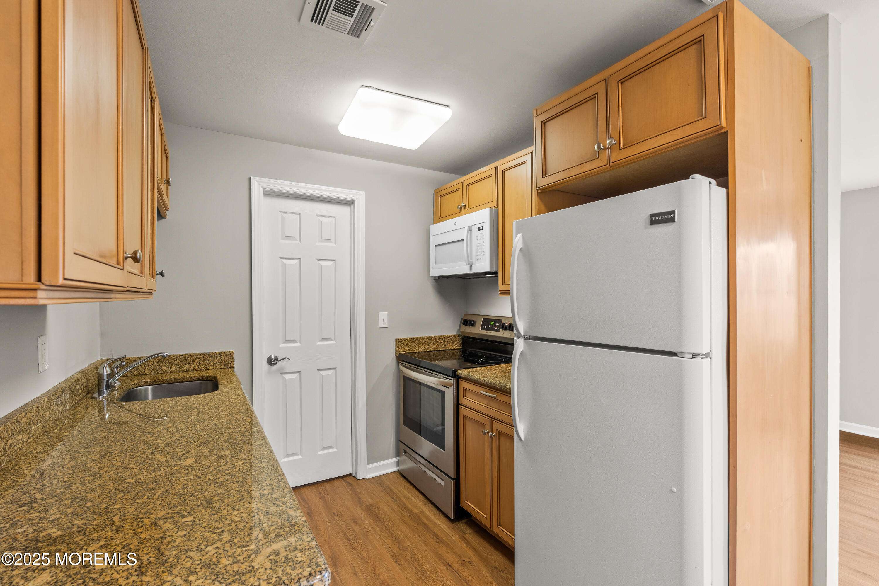 835 Bunnell Street, Lanoka Harbor, New Jersey image 8