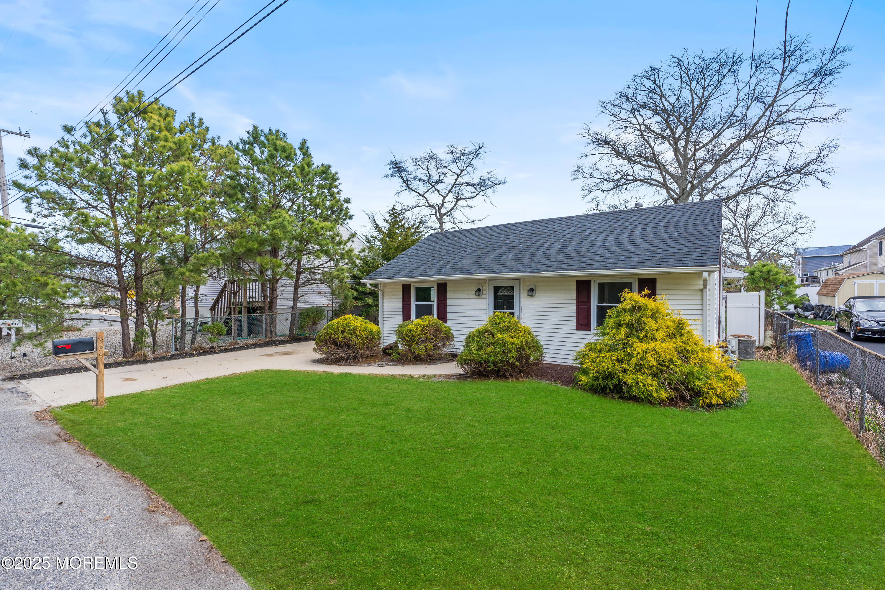 835 Bunnell Street, Lanoka Harbor, New Jersey image 2