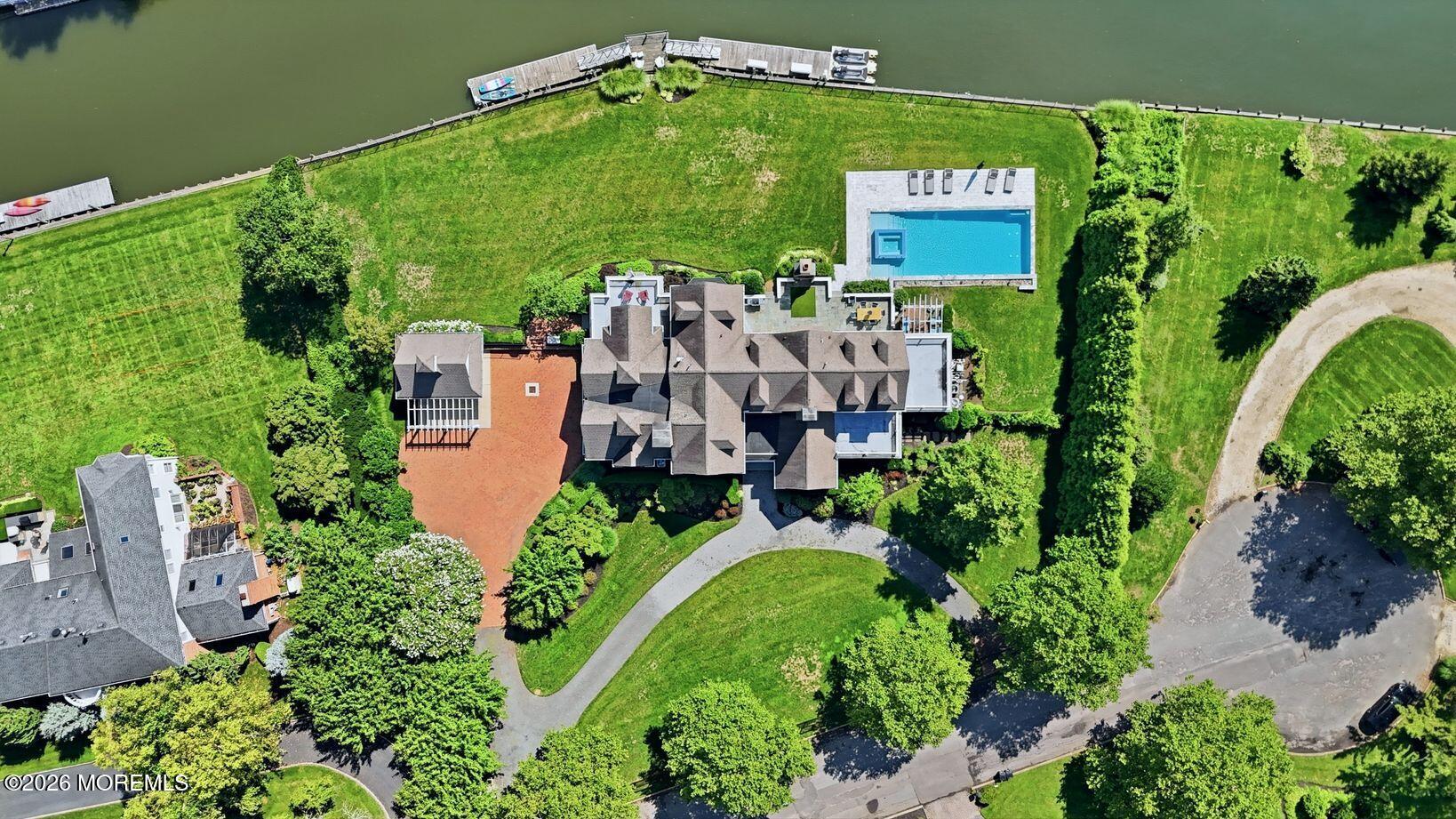 13 Rivers Edge Drive