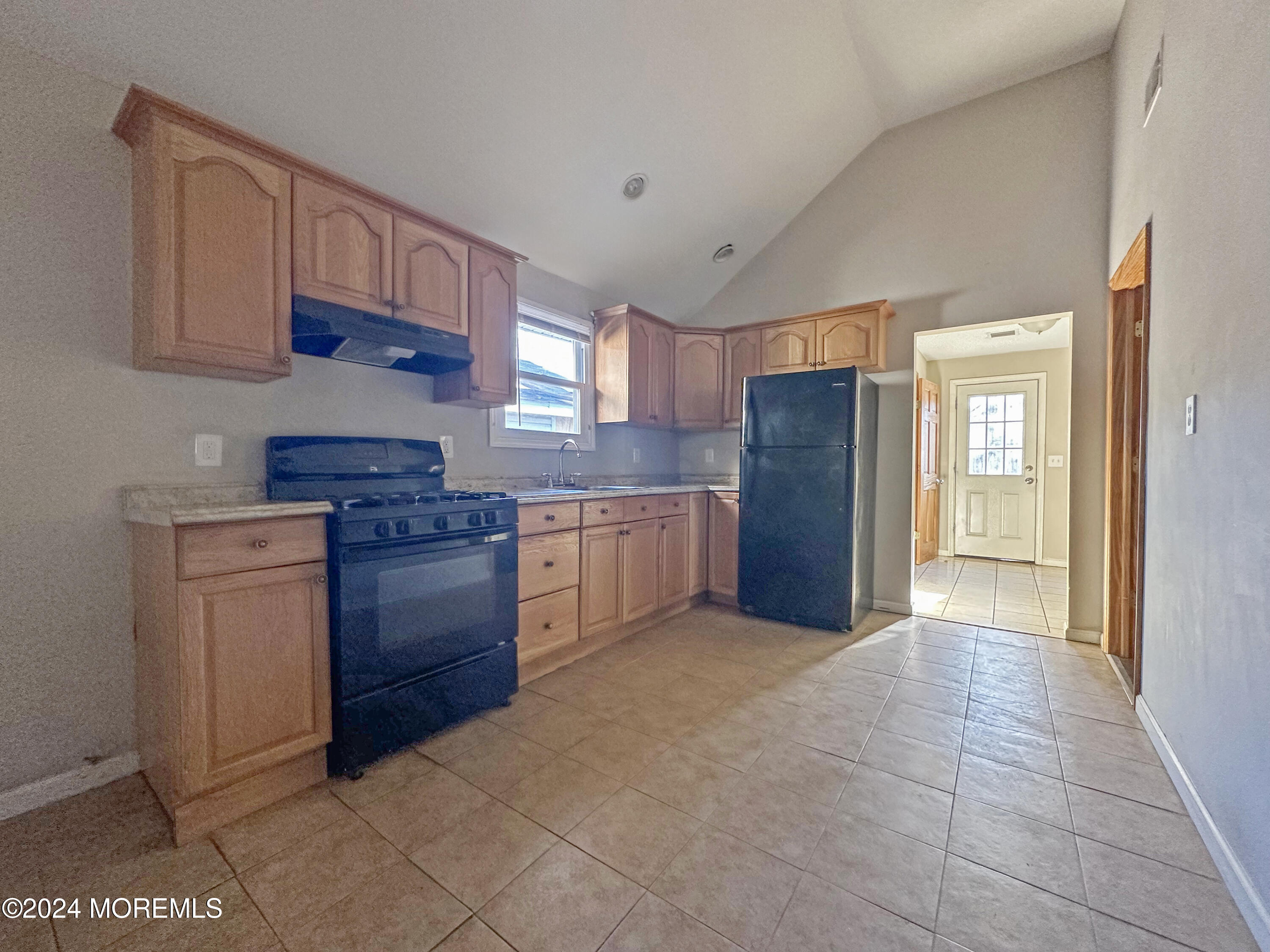 12 Lohsen Avenue, Keansburg, New Jersey image 5