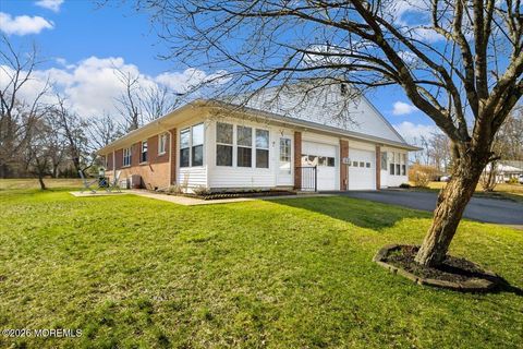 136 A Azalea Drive Whiting NJ 08759