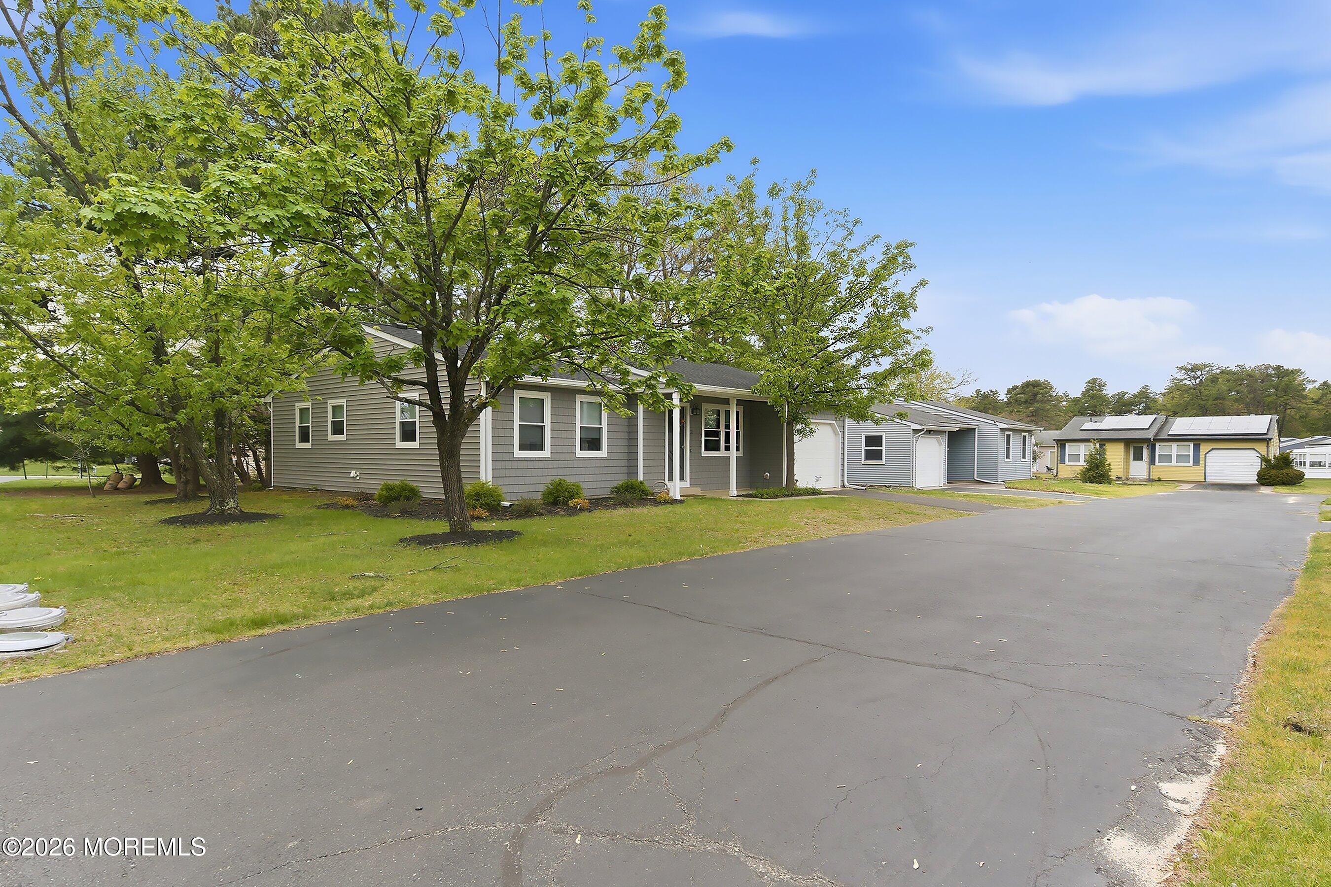 2 Berry Hill Road 72