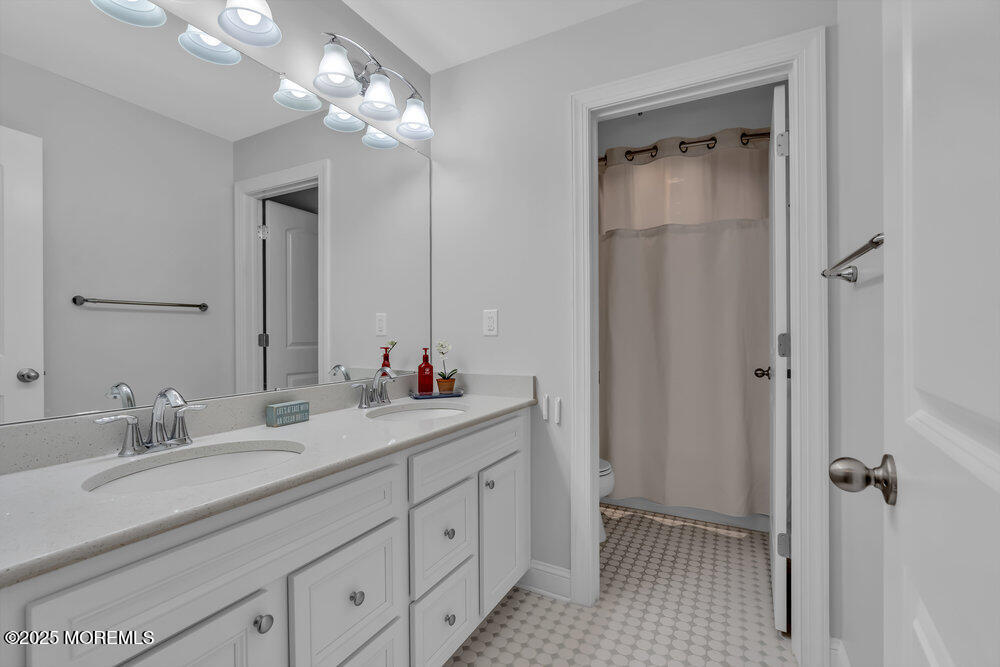 24 Foulks Terrace #1602, Lincroft, New Jersey image 33