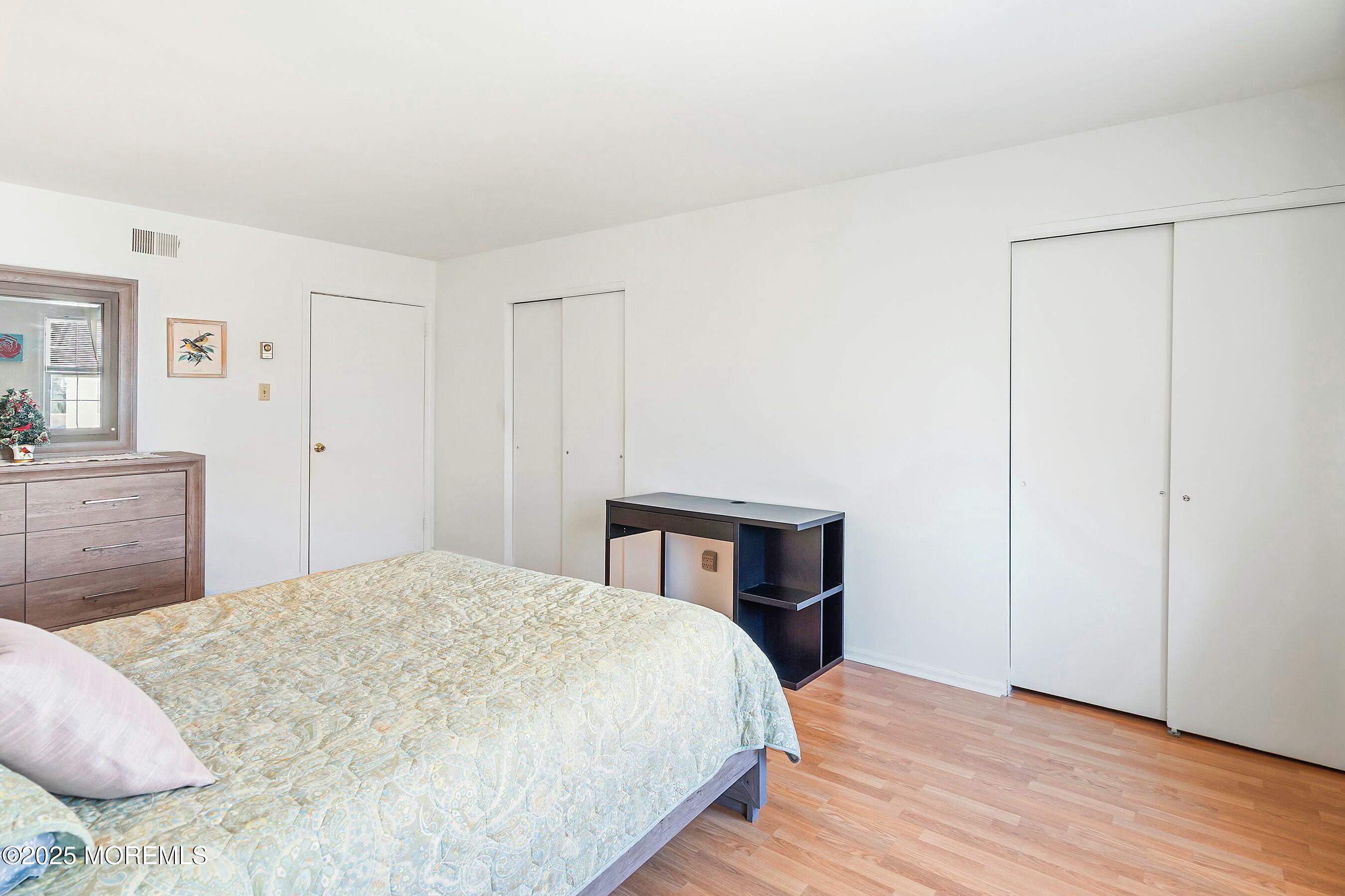 110 Henley Court #B, Freehold, New Jersey image 10