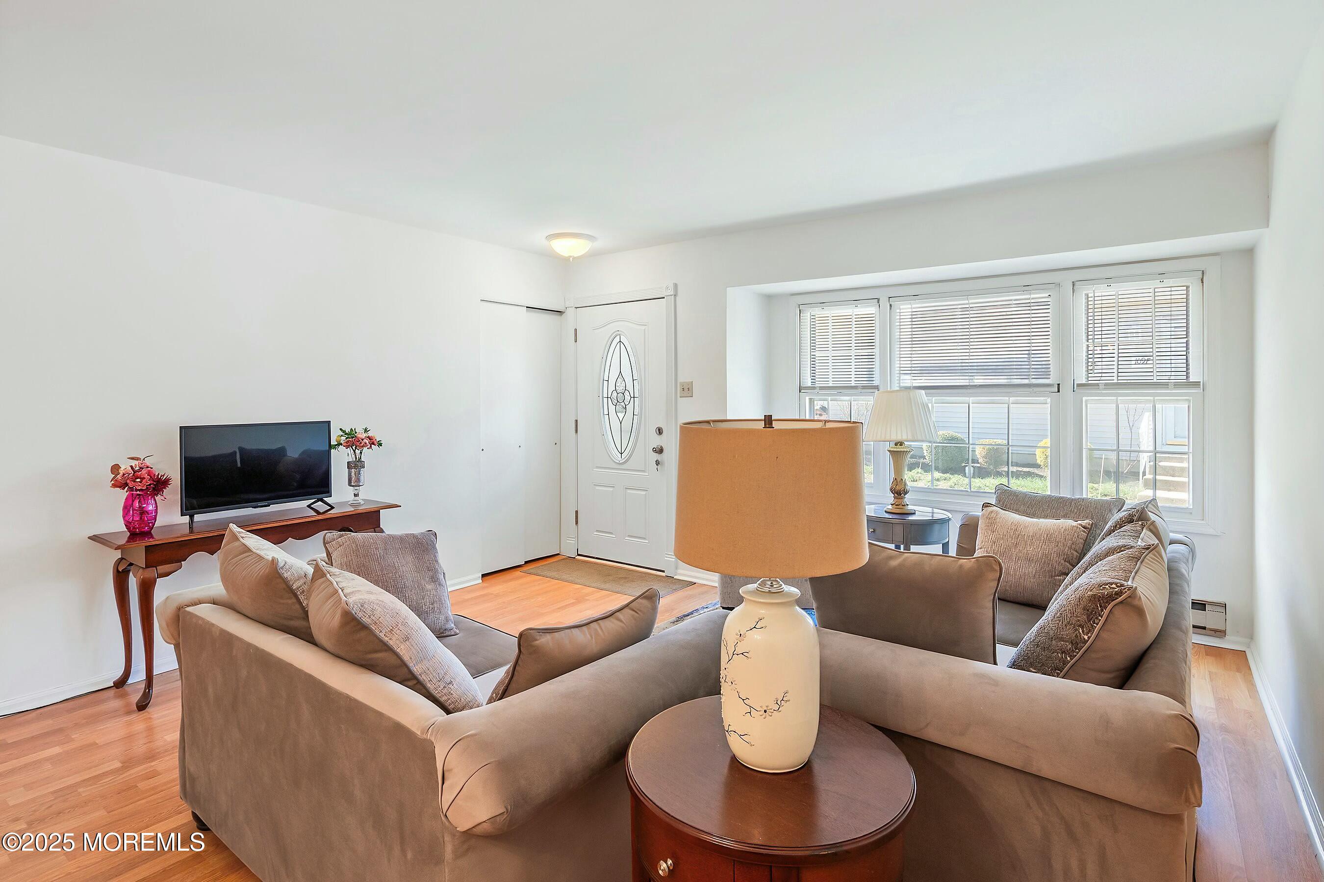 110 Henley Court #B, Freehold, New Jersey image 3