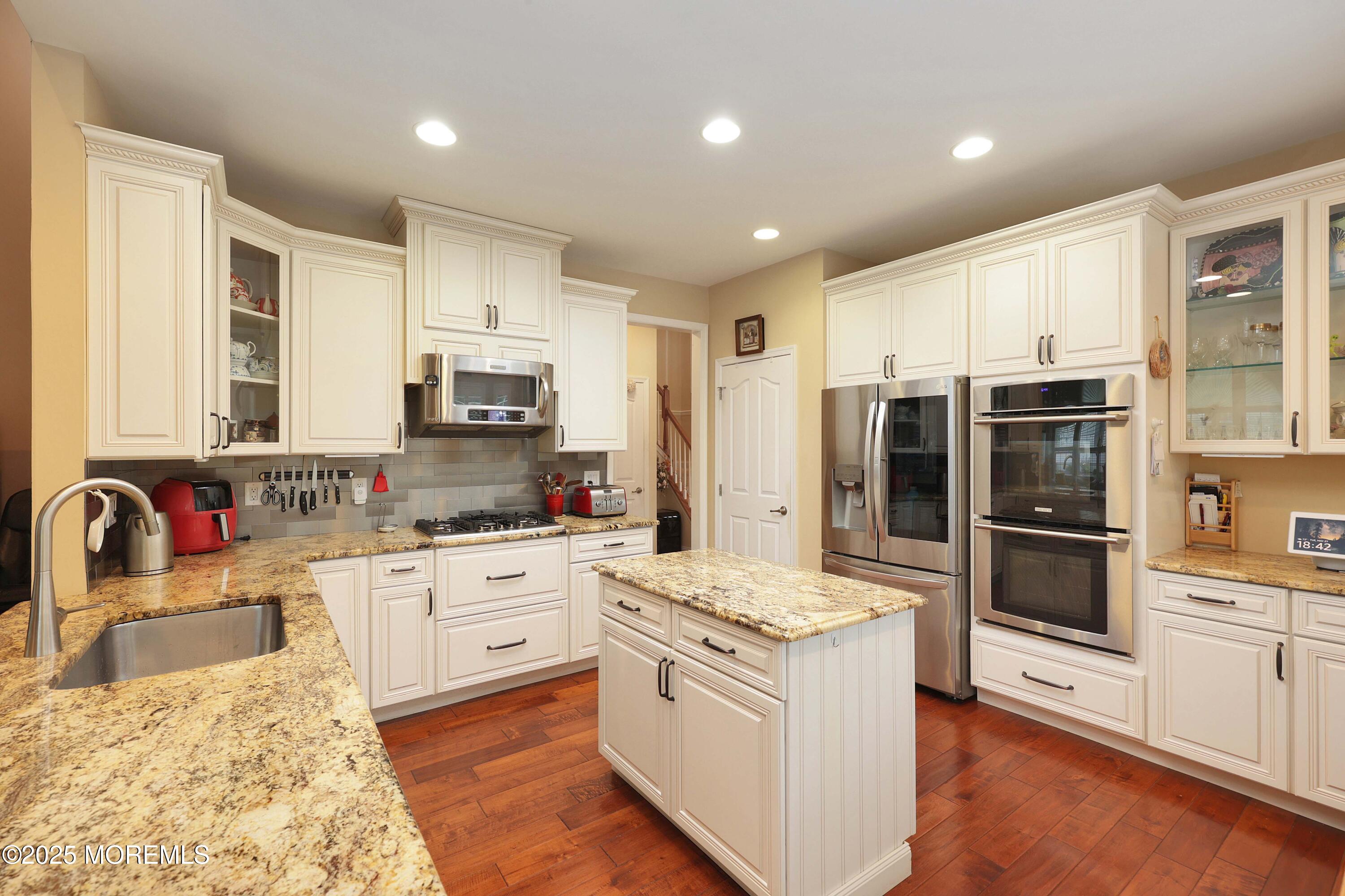118 Timber Hill Drive, Monroe Township, New Jersey image 15