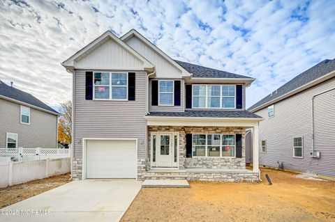 Photo of 74 Manchester Avenue, Keyport, NJ 07735 (MLS # 22534878)