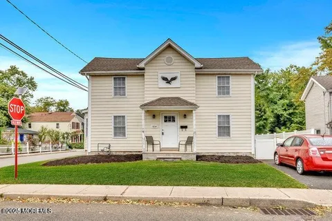 MLS: 22508329