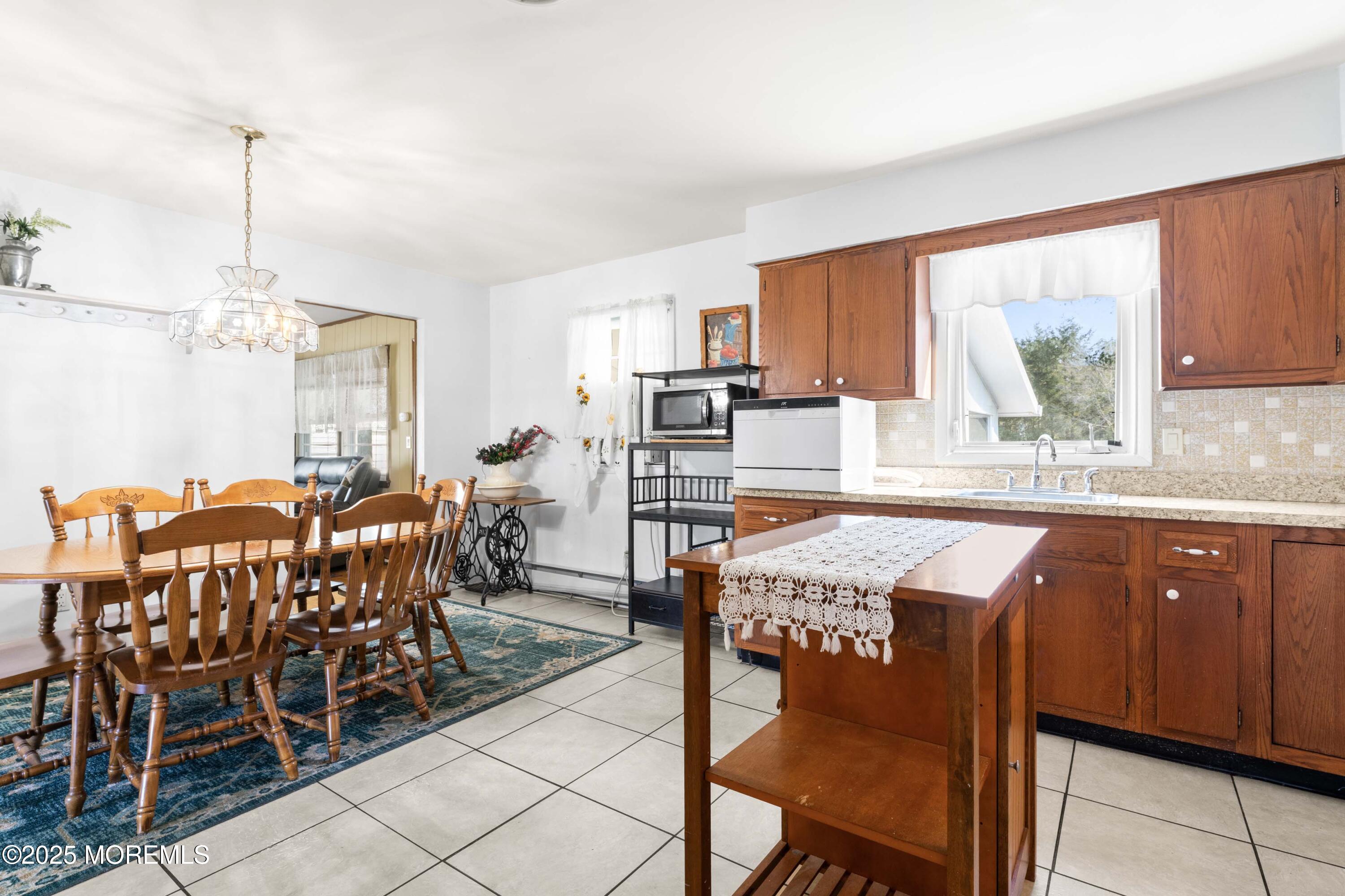 189 Westbrook Drive, Toms River, New Jersey image 5