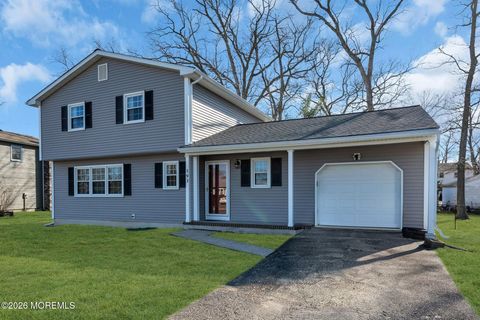 Homes For Sale - 593 Leanora Street<br/> Brick, NJ 08723