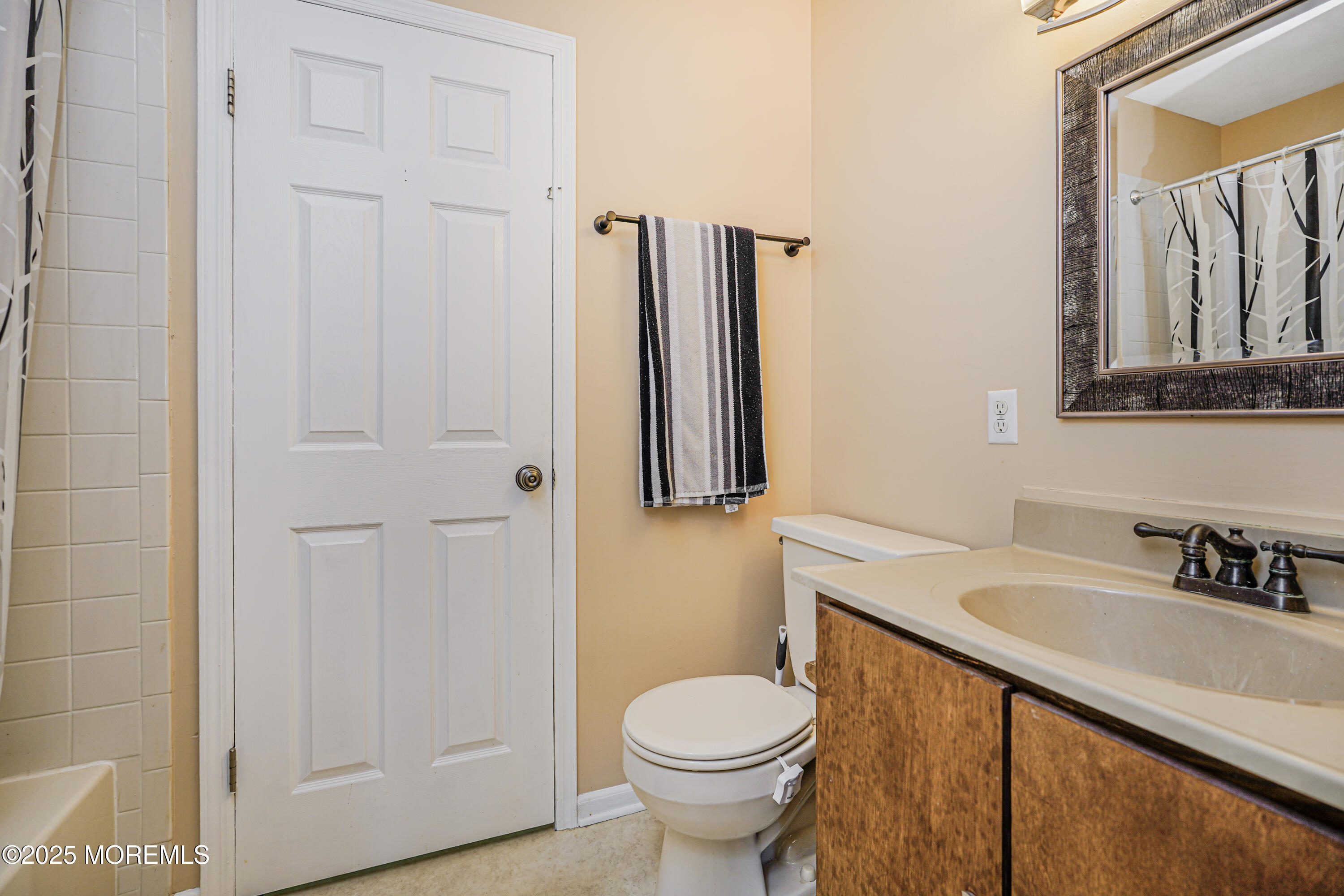5 Village Green Road, Bedminster, New Jersey image 13