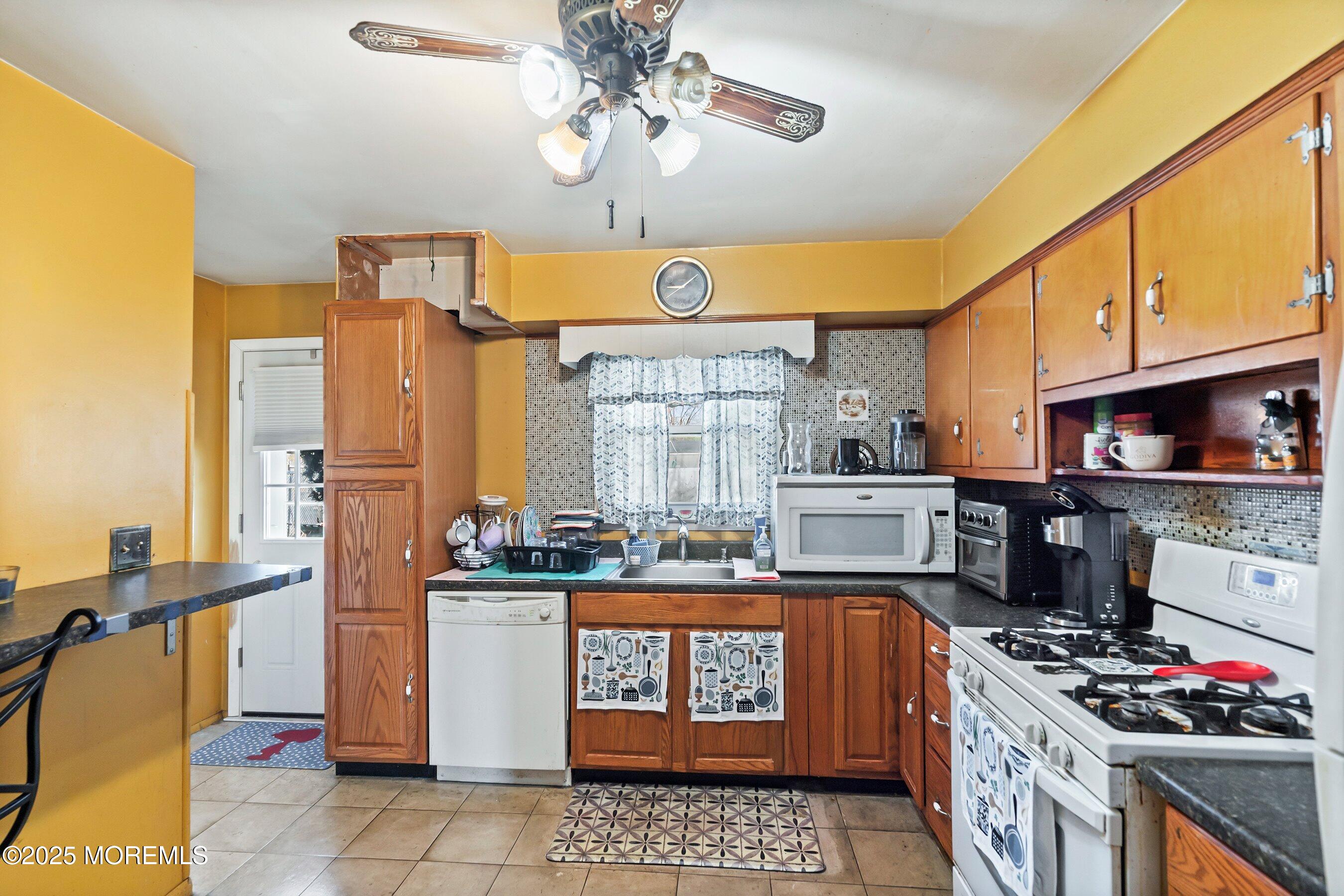 1 Avon Way, Brick, New Jersey image 16