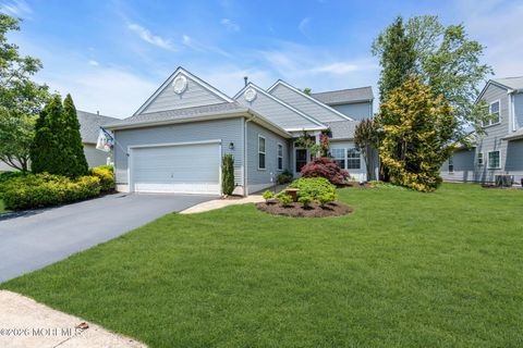 Homes For Sale - 8 Byron Drive<br/> Manchester, NJ 08759