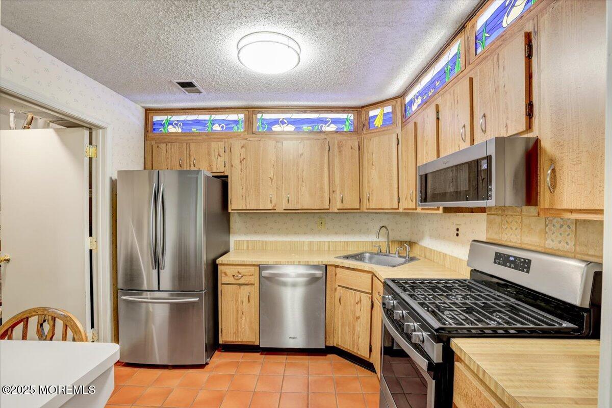 5-3 Portland Court, Freehold, New Jersey image 5