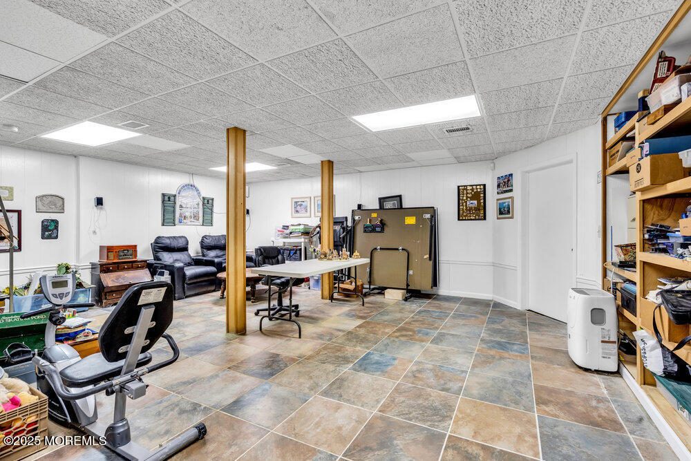 1119 Aster Drive, Toms River, New Jersey image 28