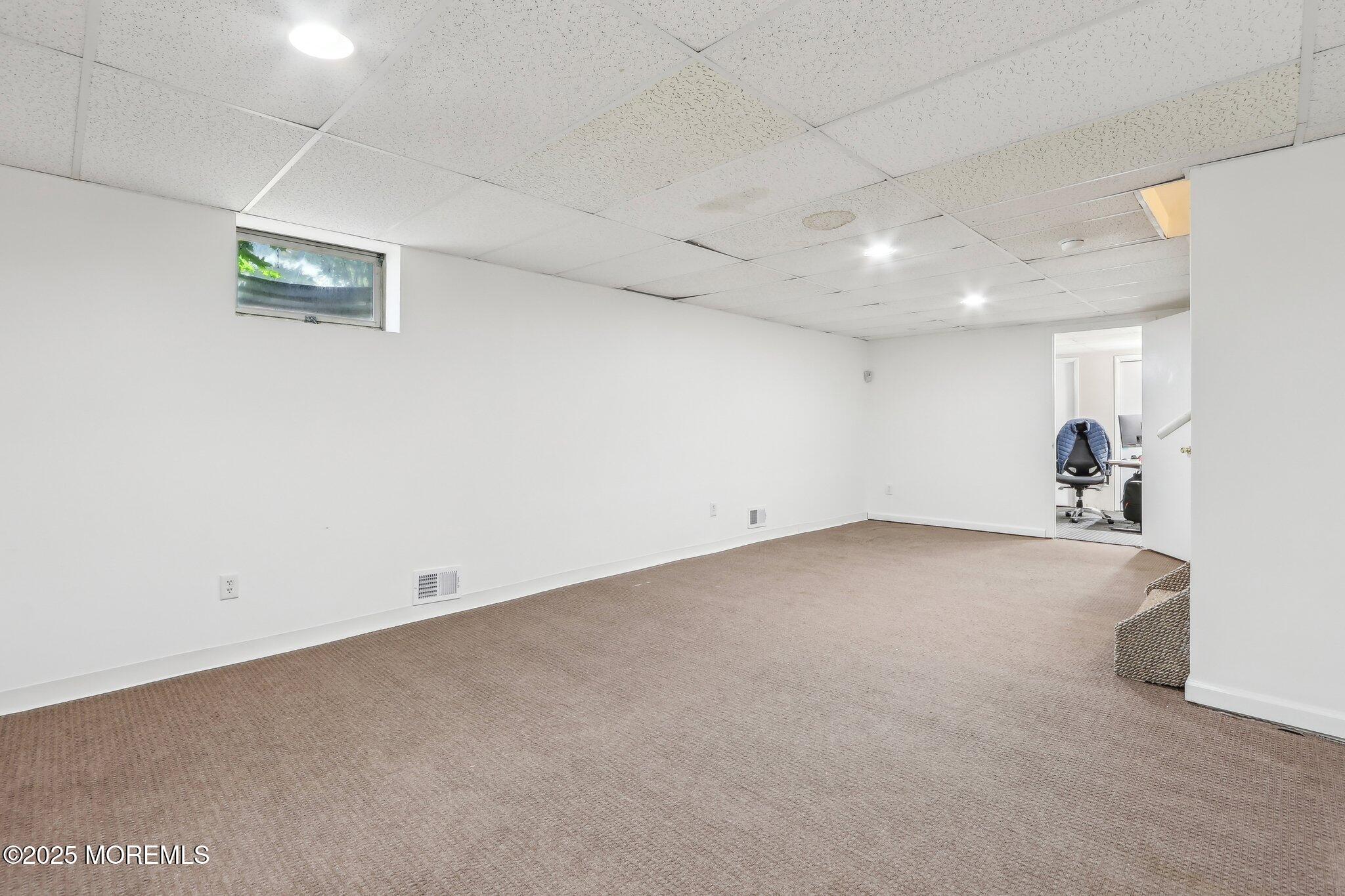 396 Oak Knoll Drive, Englishtown, New Jersey image 35