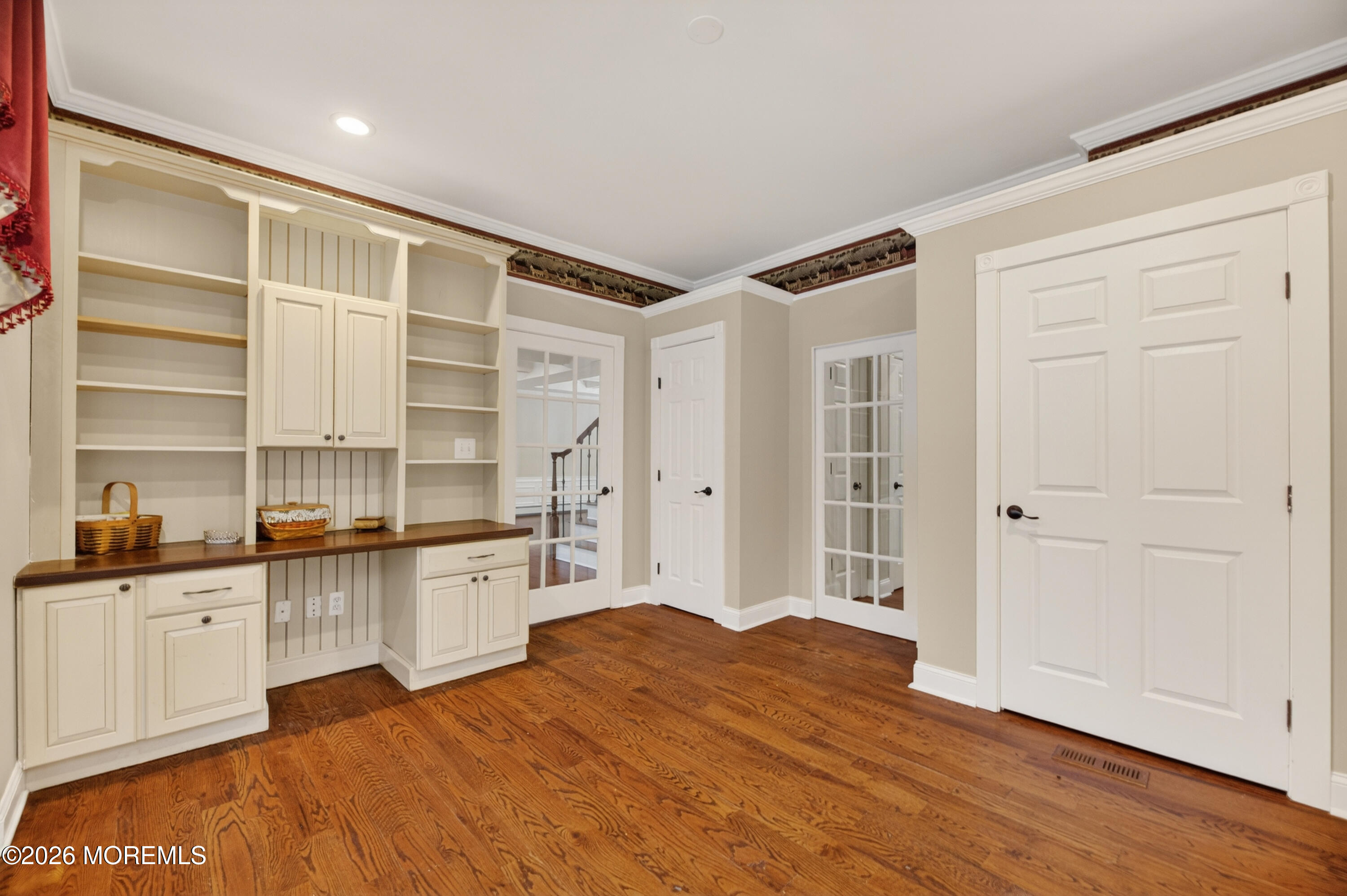 Millstone, New Jersey, 08510, United States, 5 Bedrooms Bedrooms, ,6 BathroomsBathrooms,Residential,Active,2027743