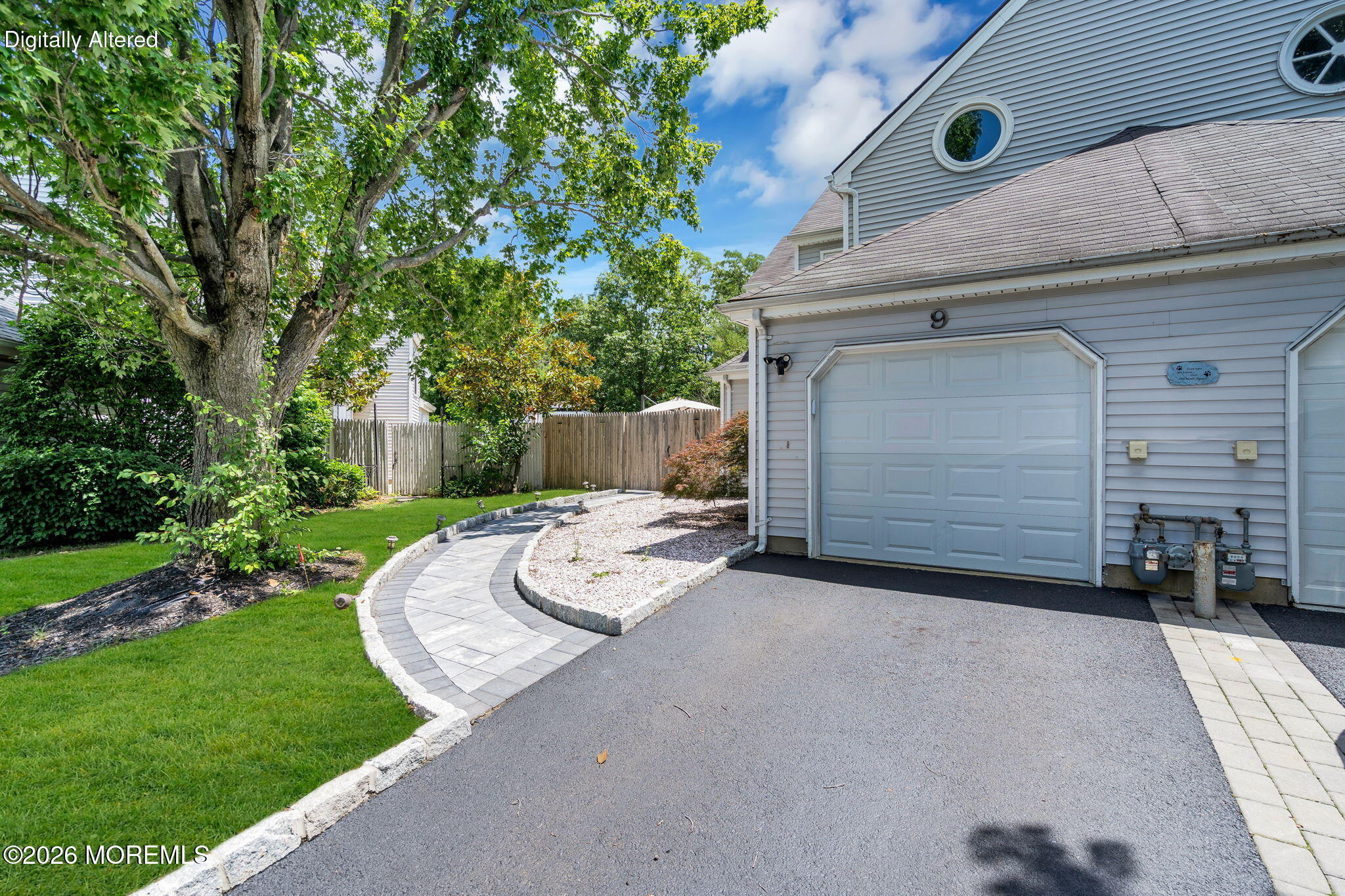 9 Frost Court