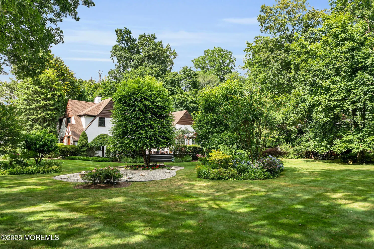 Little Silver, New Jersey 07739, United States, 5 Bedrooms Bedrooms, ,4 BathroomsBathrooms,Residential,Pending,182669