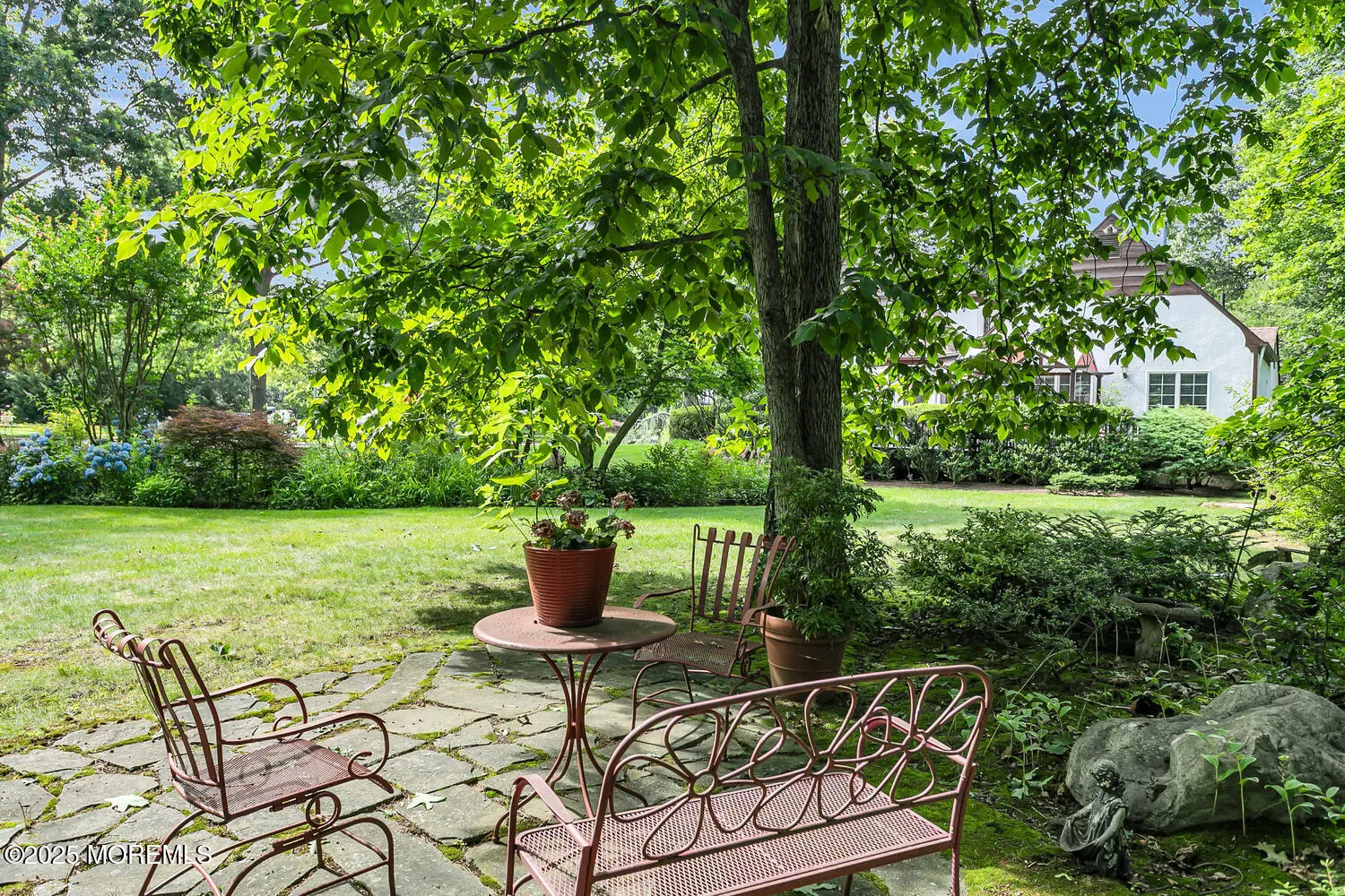 Little Silver, New Jersey 07739, United States, 5 Bedrooms Bedrooms, ,4 BathroomsBathrooms,Residential,Pending,182669