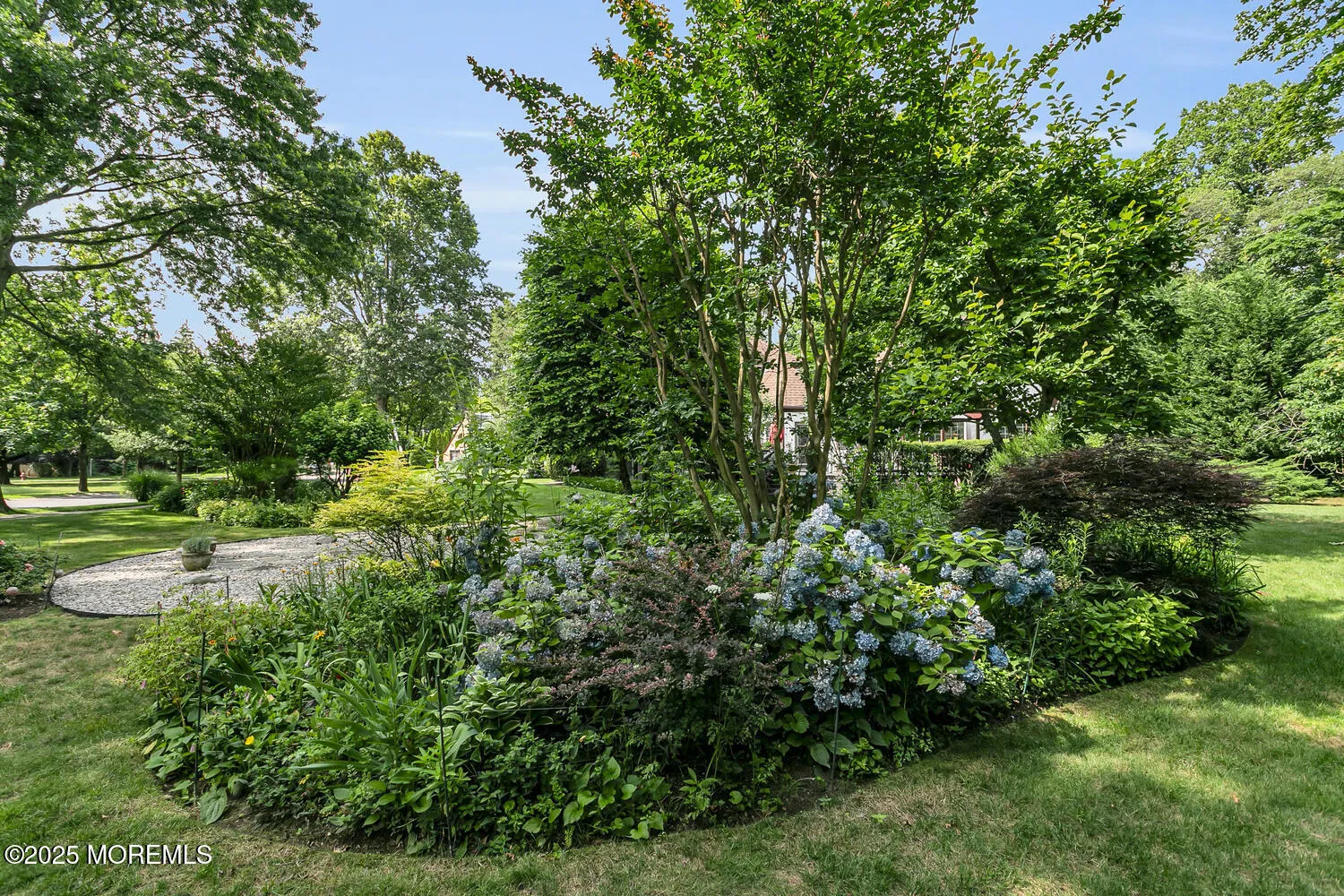 Little Silver, New Jersey 07739, United States, 5 Bedrooms Bedrooms, ,4 BathroomsBathrooms,Residential,Pending,182669