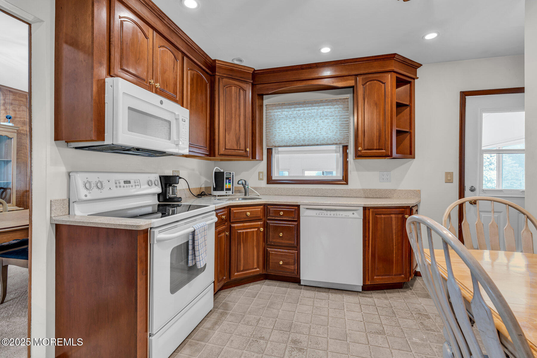 103 Rivercrest Drive, Toms River, New Jersey image 8