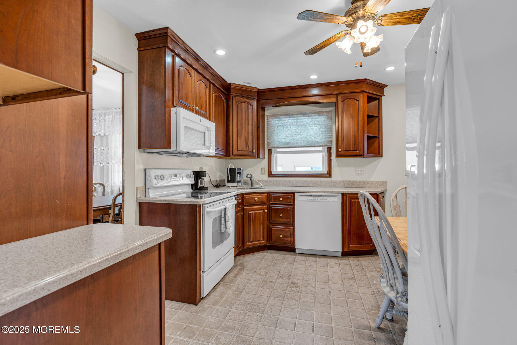 103 Rivercrest Drive, Toms River, New Jersey image 9
