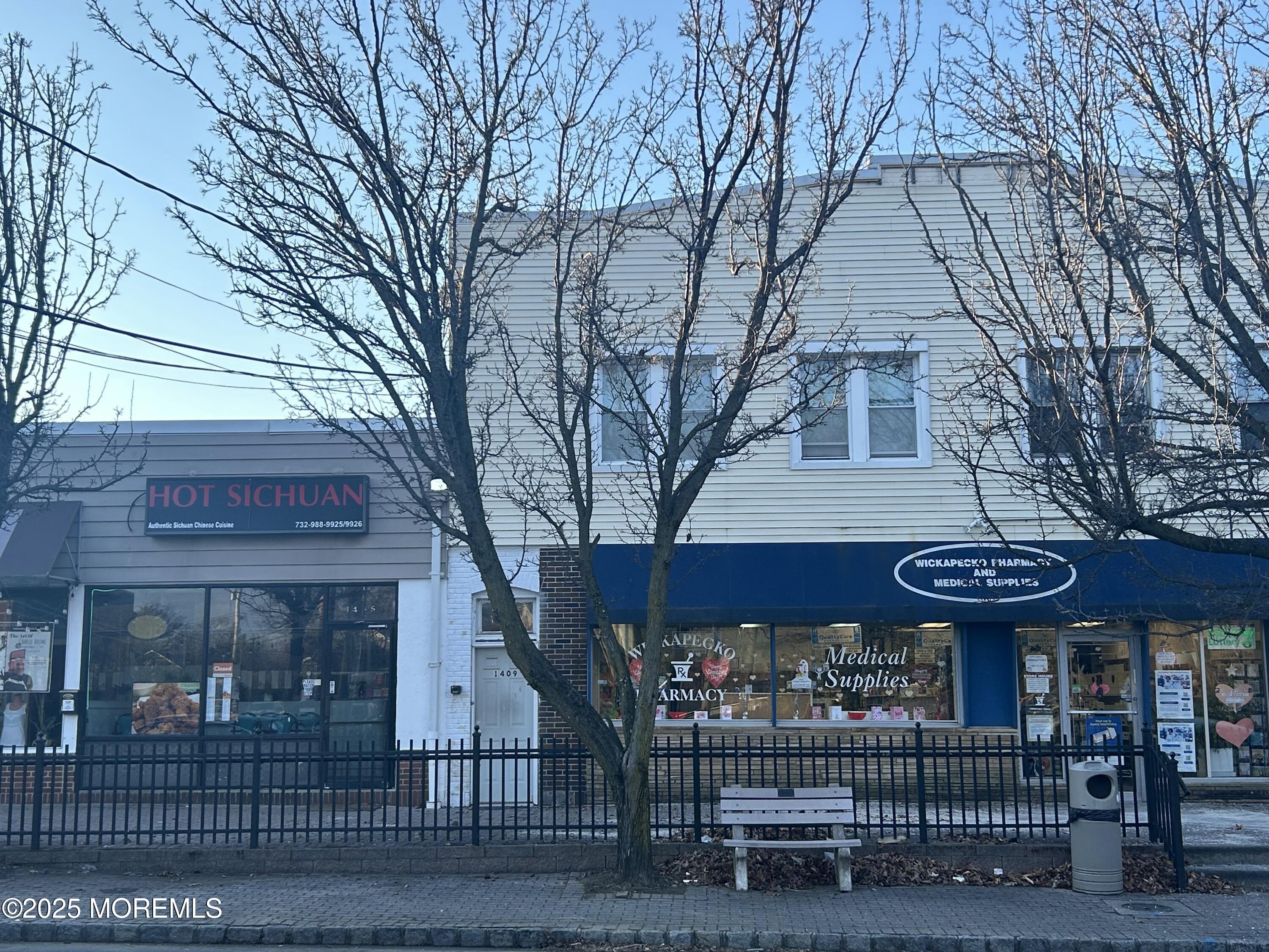 1409 Wickapecko Drive 1