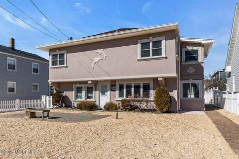 MLS: 22506281