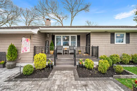 MLS: 22609720