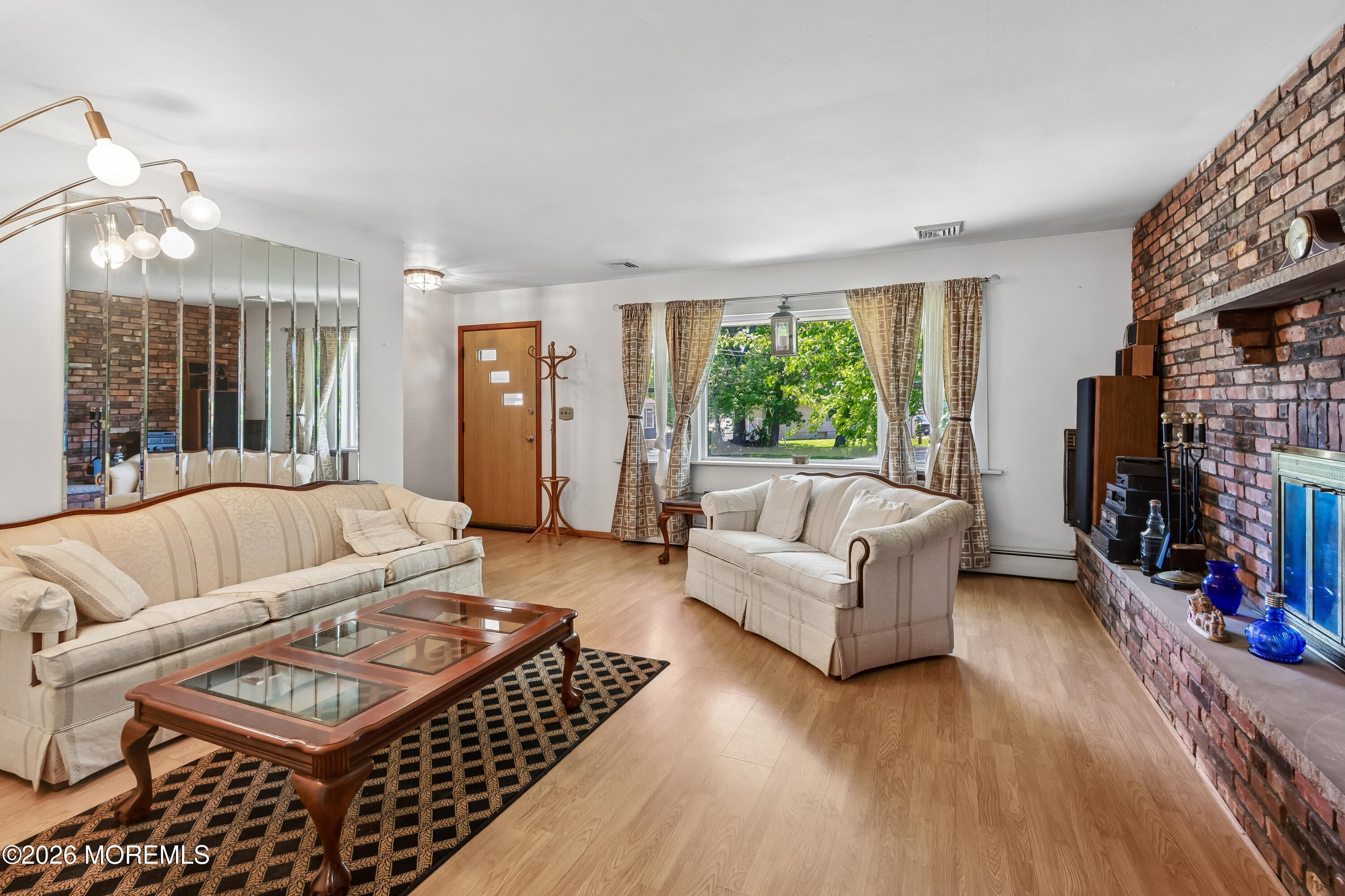 844 Lakeshore Drive