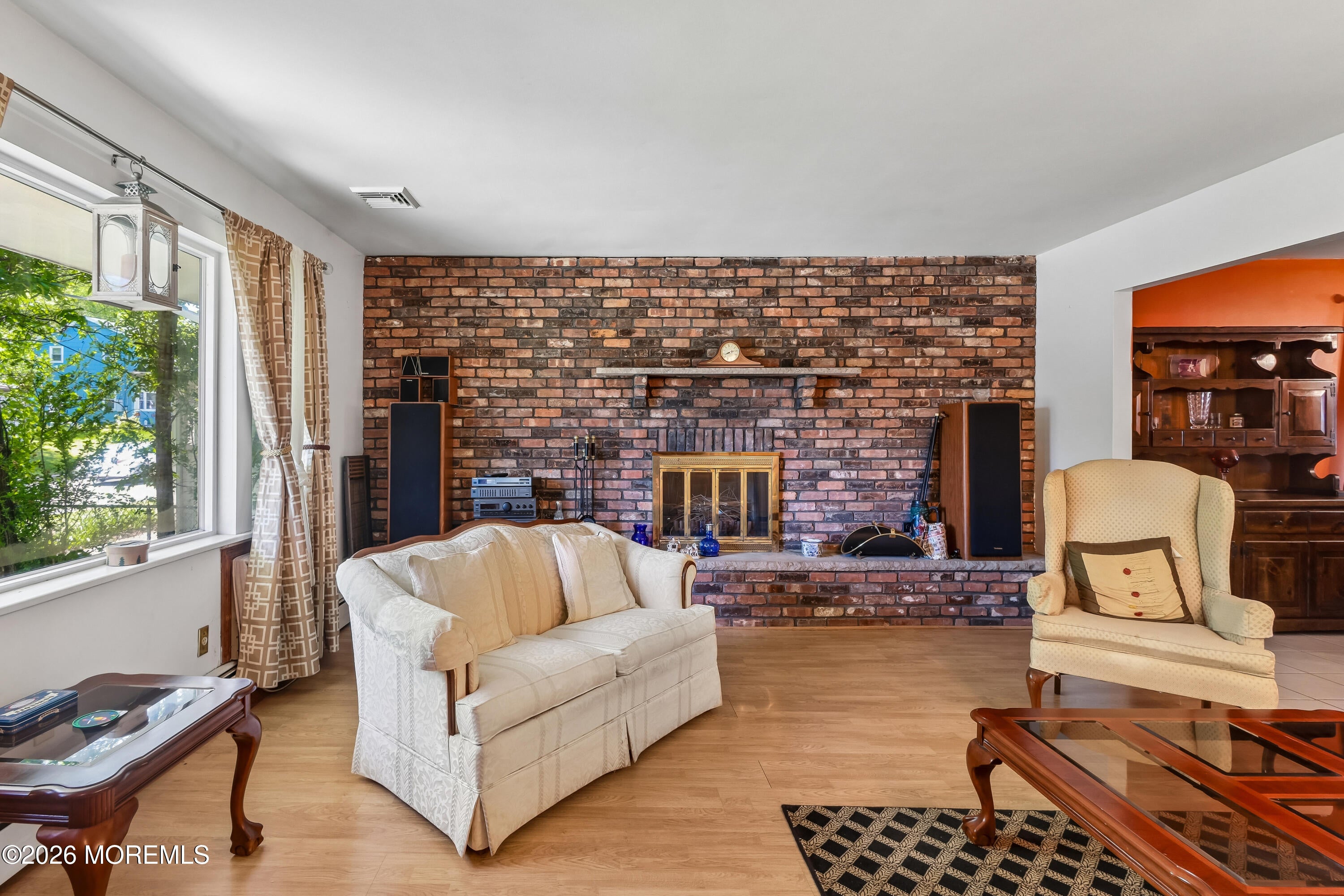 844 Lakeshore Drive