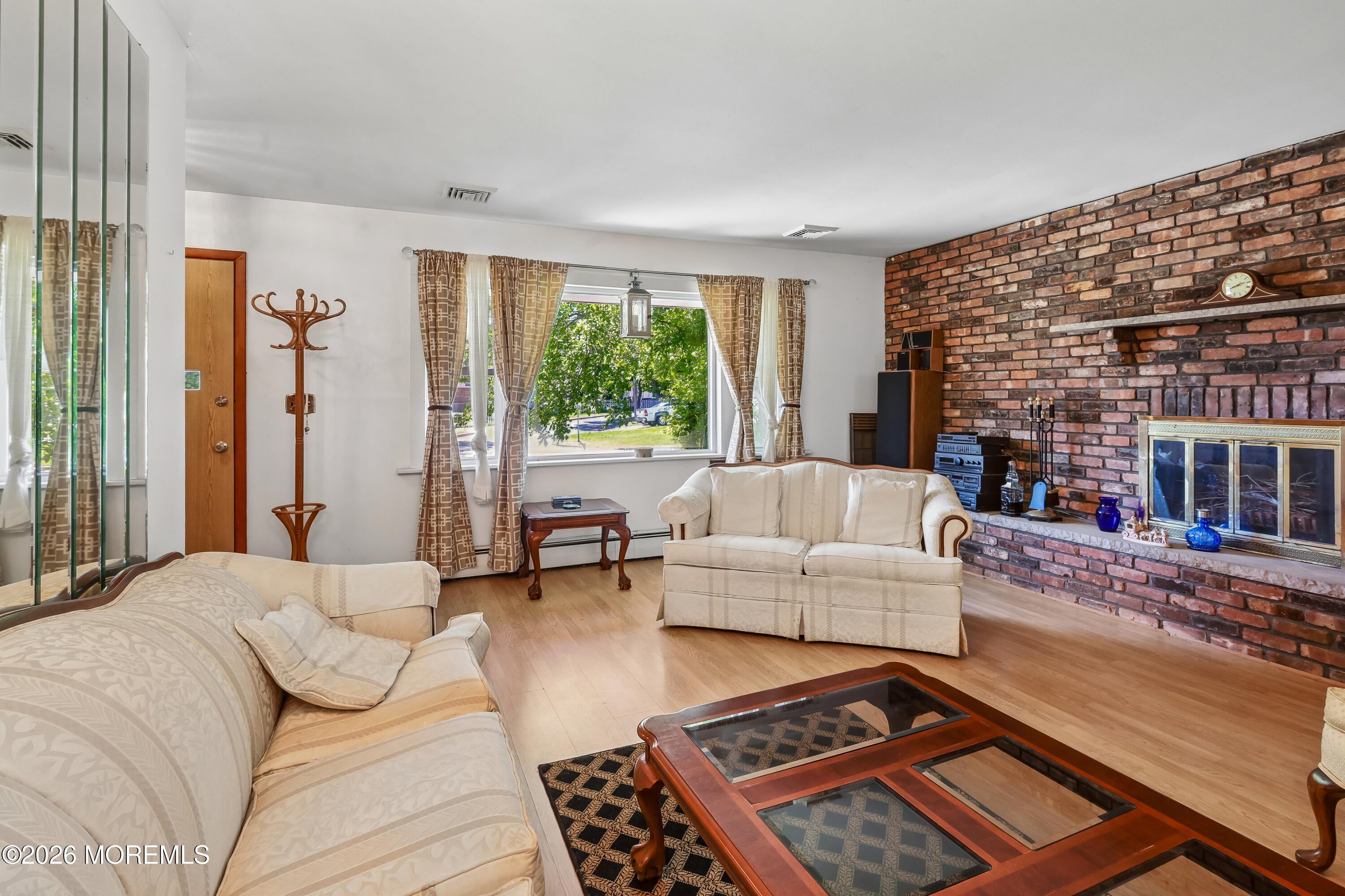 844 Lakeshore Drive