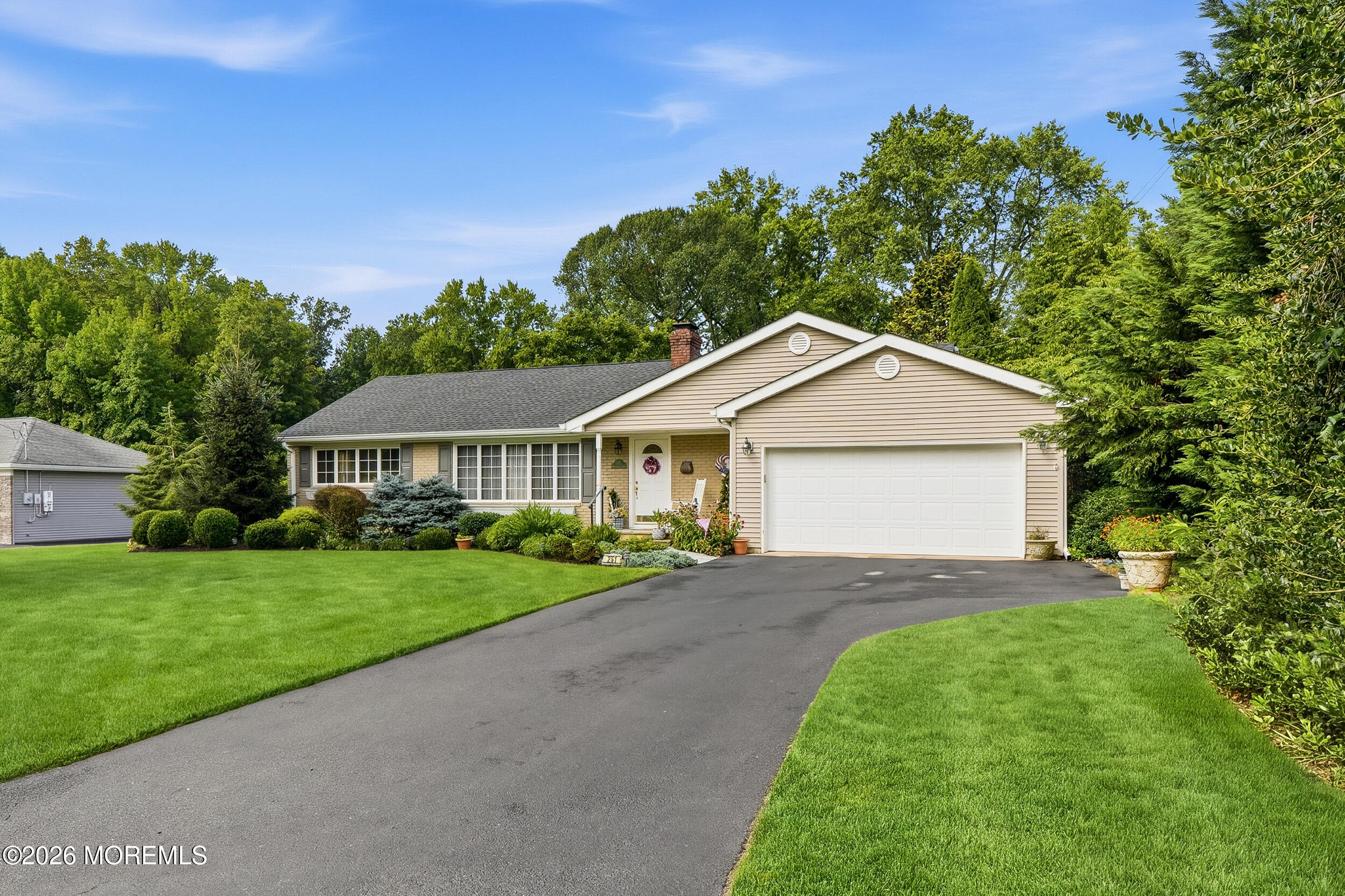 251 Hamiltonian Drive