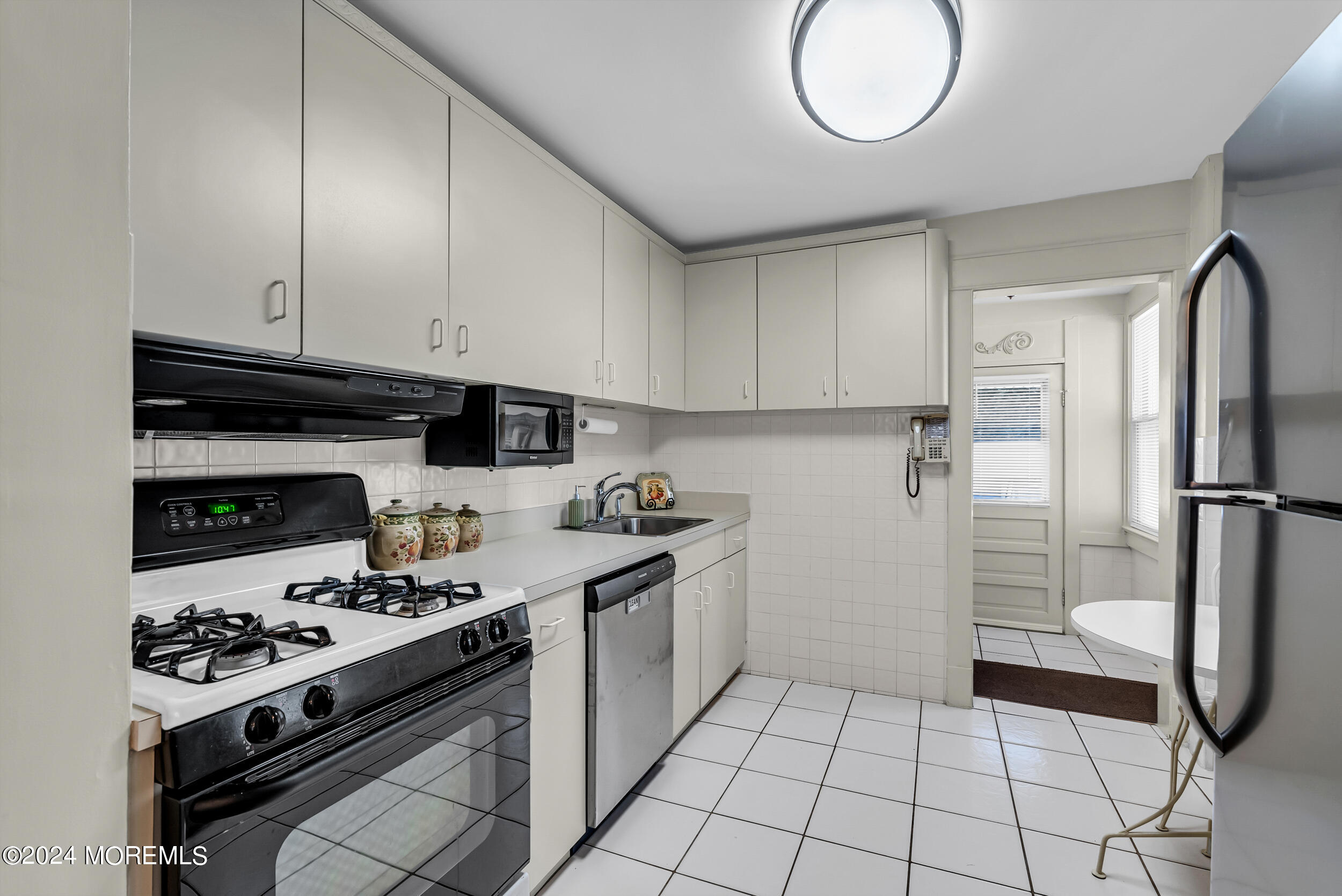 54 Wall Street, West Long Branch, New Jersey image 15