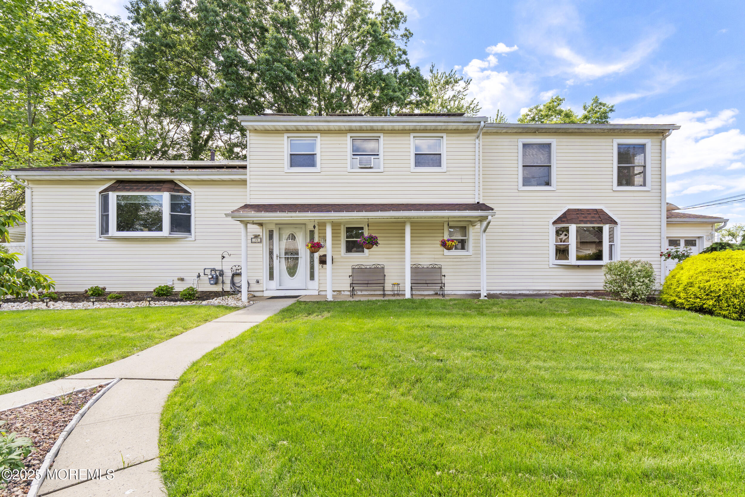 15 Creighton Circle, Old Bridge, New Jersey image 1