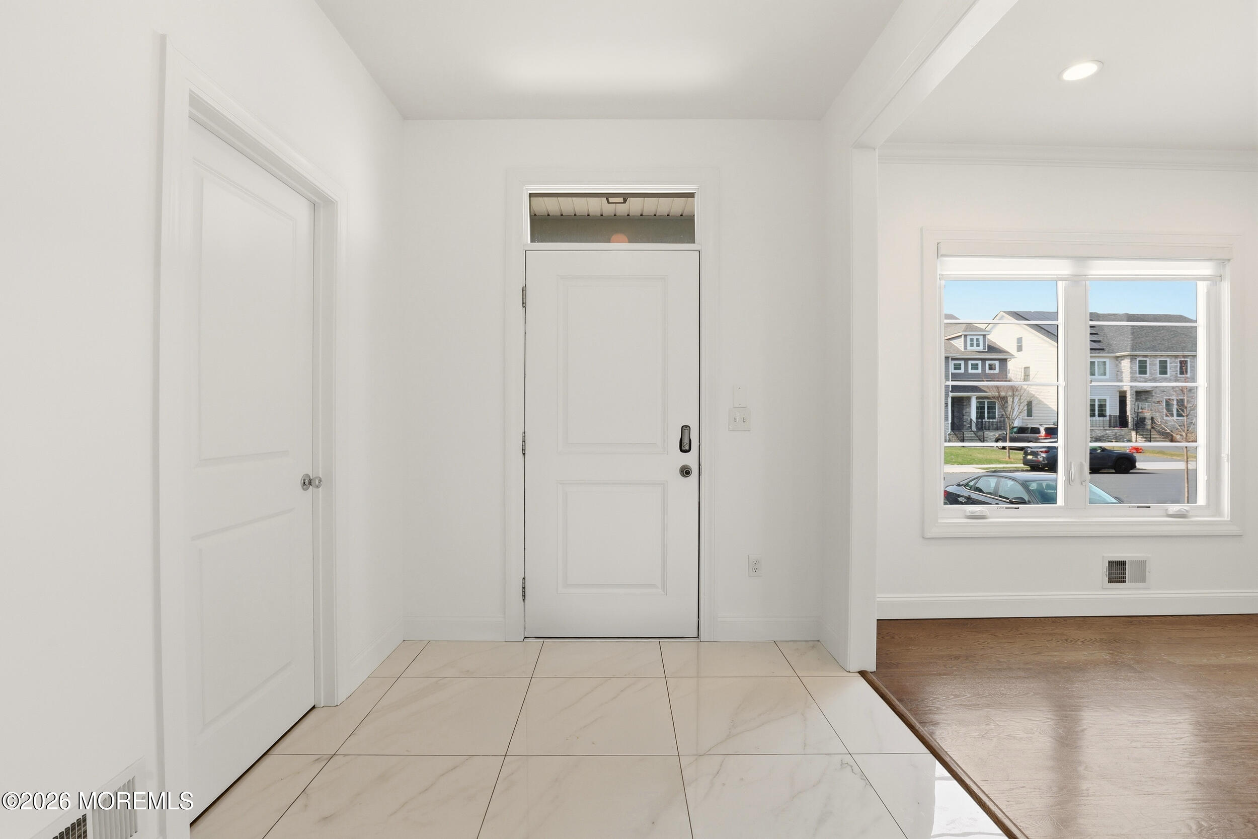Lakewood, New Jersey, 08701, United States, 5 Bedrooms Bedrooms, ,4 BathroomsBathrooms,Residential,Active,2041555
