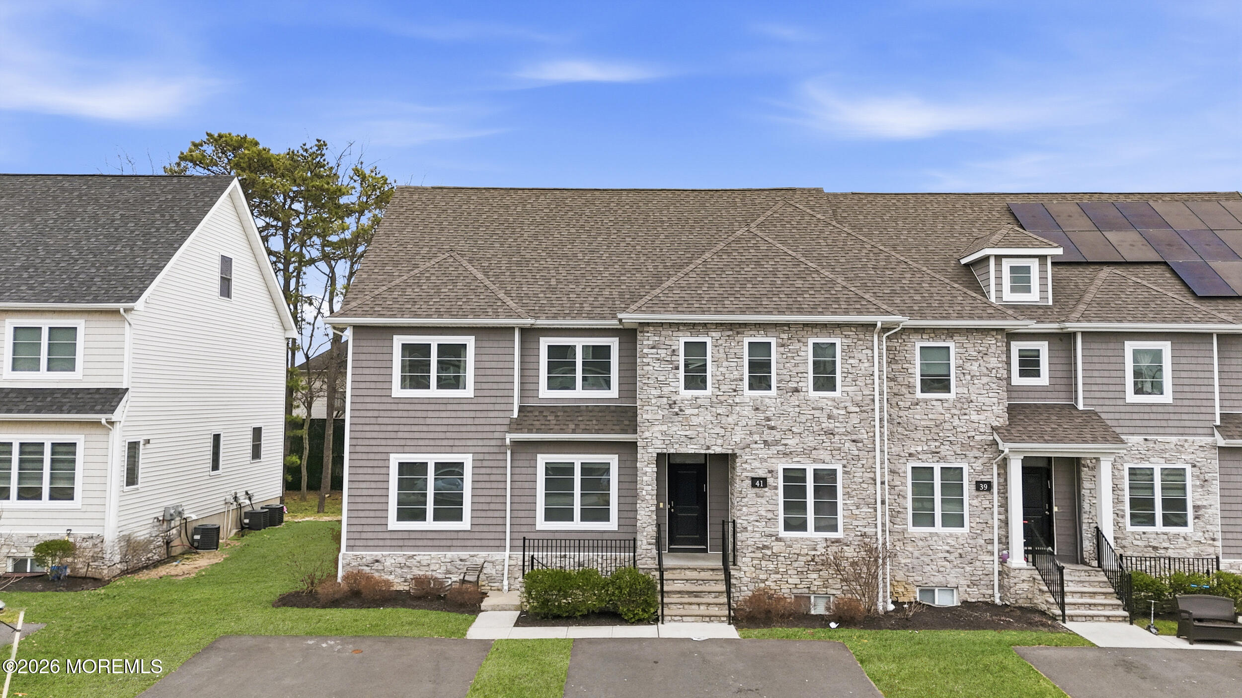 Lakewood, New Jersey, 08701, United States, 5 Bedrooms Bedrooms, ,4 BathroomsBathrooms,Residential,Active,2041555