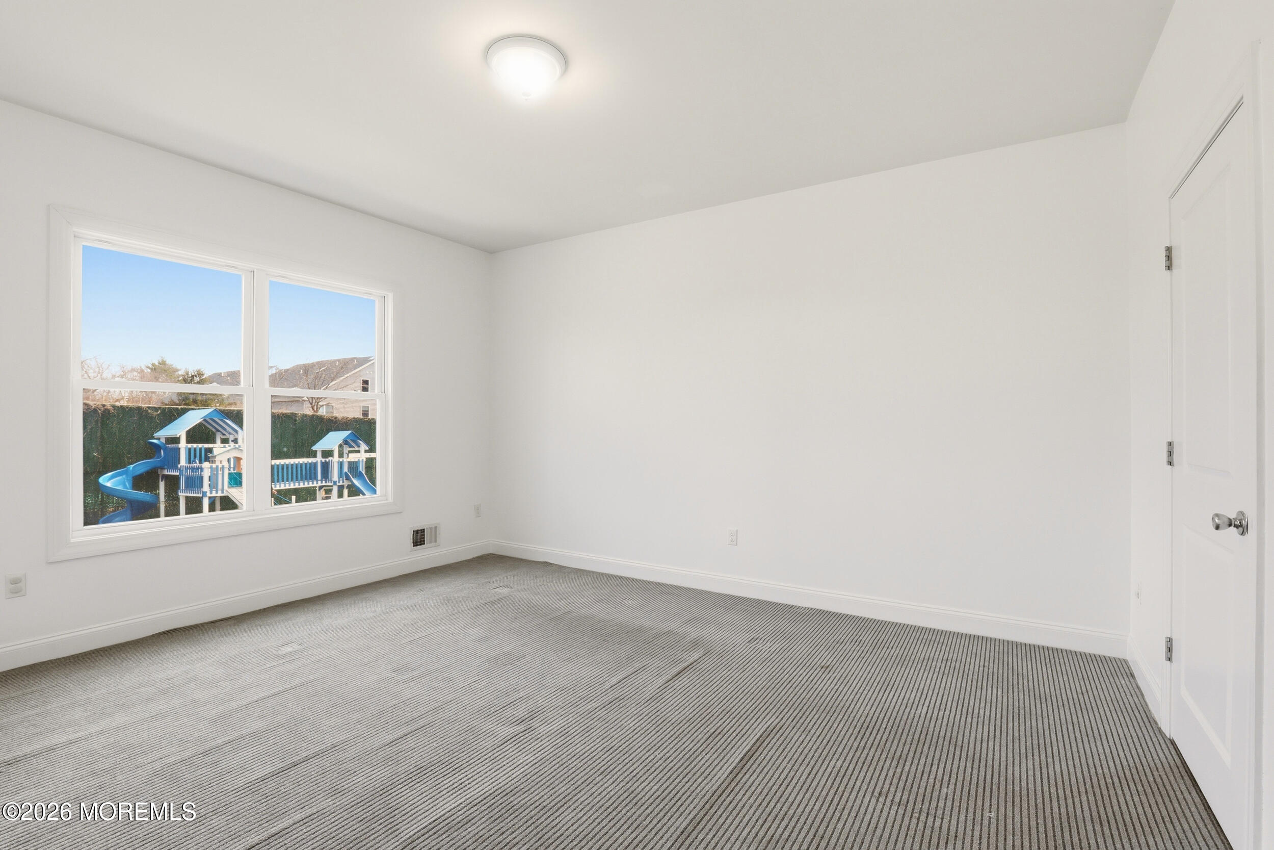 Lakewood, New Jersey, 08701, United States, 5 Bedrooms Bedrooms, ,4 BathroomsBathrooms,Residential,Active,2041555