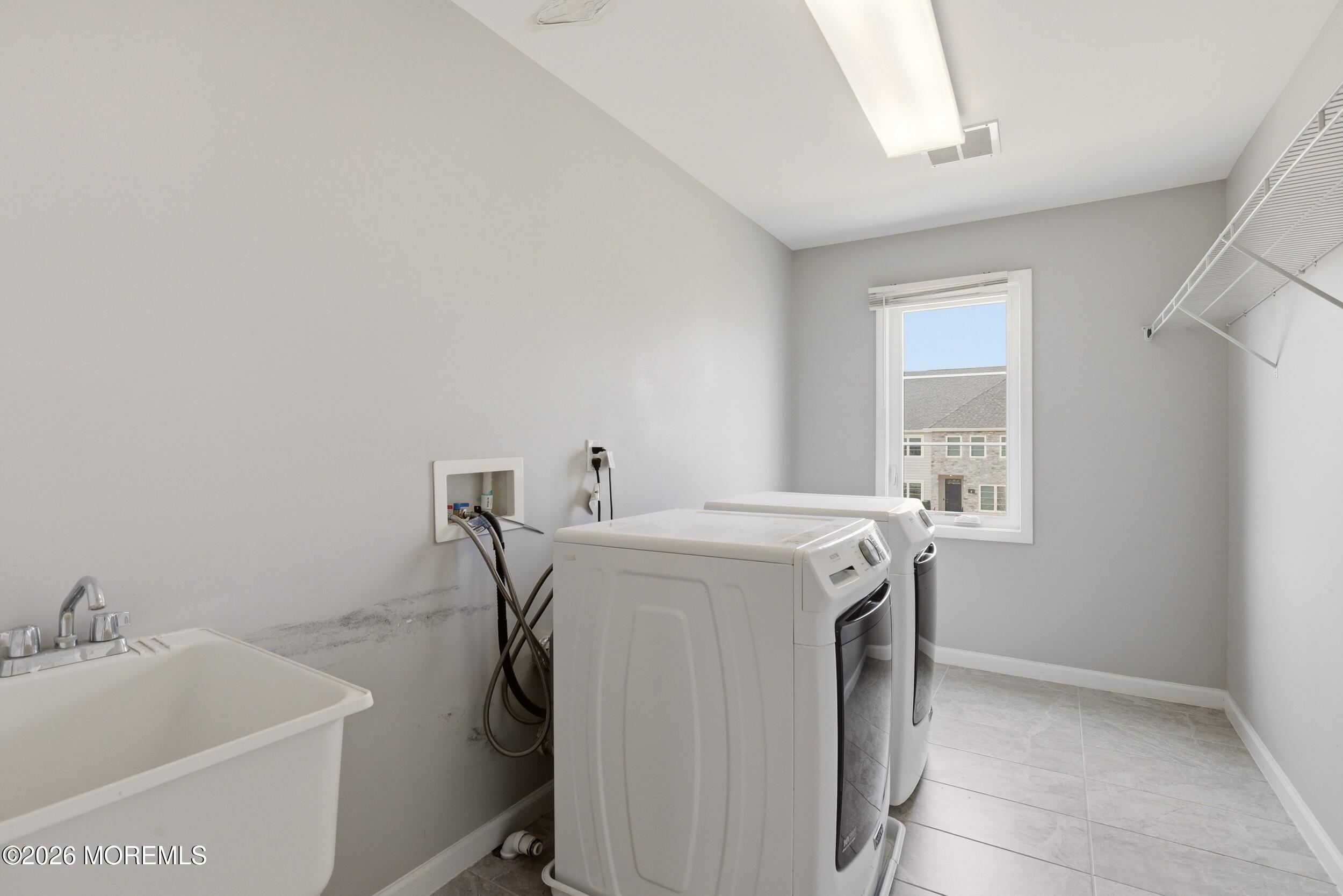 Lakewood, New Jersey, 08701, United States, 5 Bedrooms Bedrooms, ,4 BathroomsBathrooms,Residential,Active,2041555