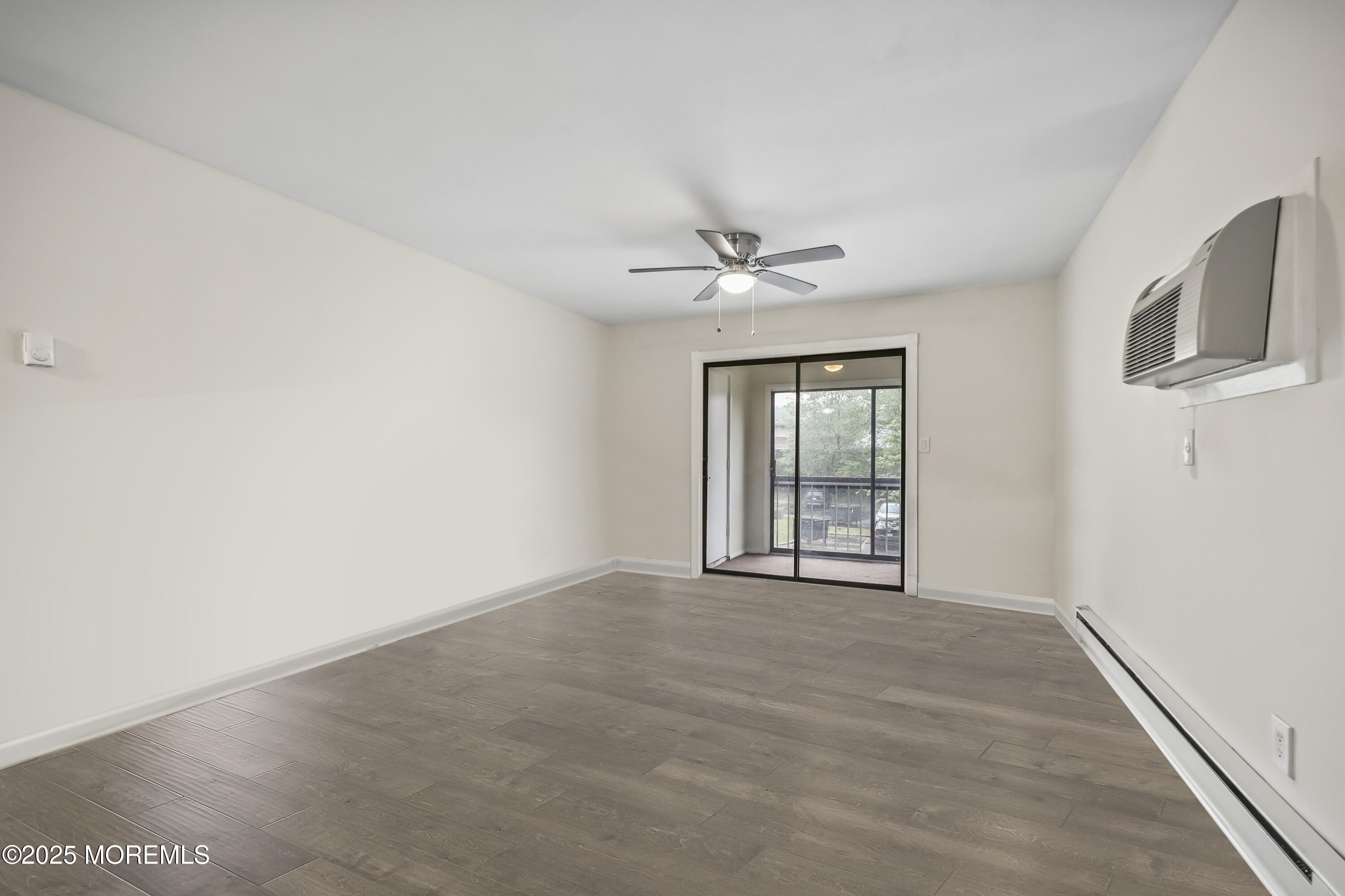 154 Cross Slope Court #J, Manalapan, New Jersey image 8