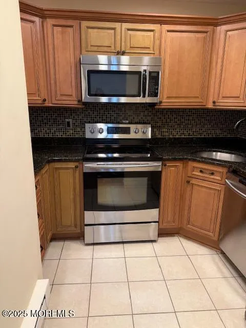 MLS: 22508840