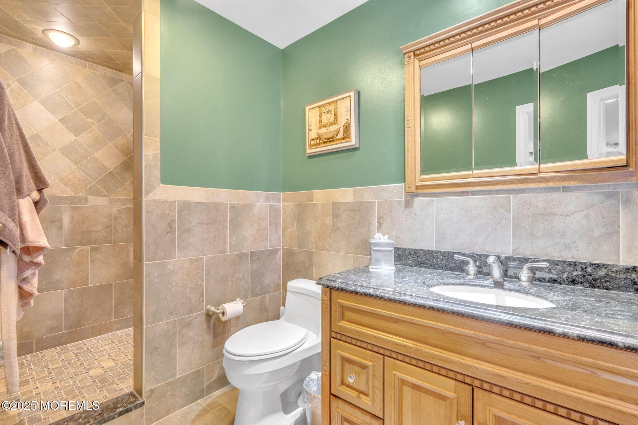 108 Leedsville Drive, Lincroft, New Jersey image 12