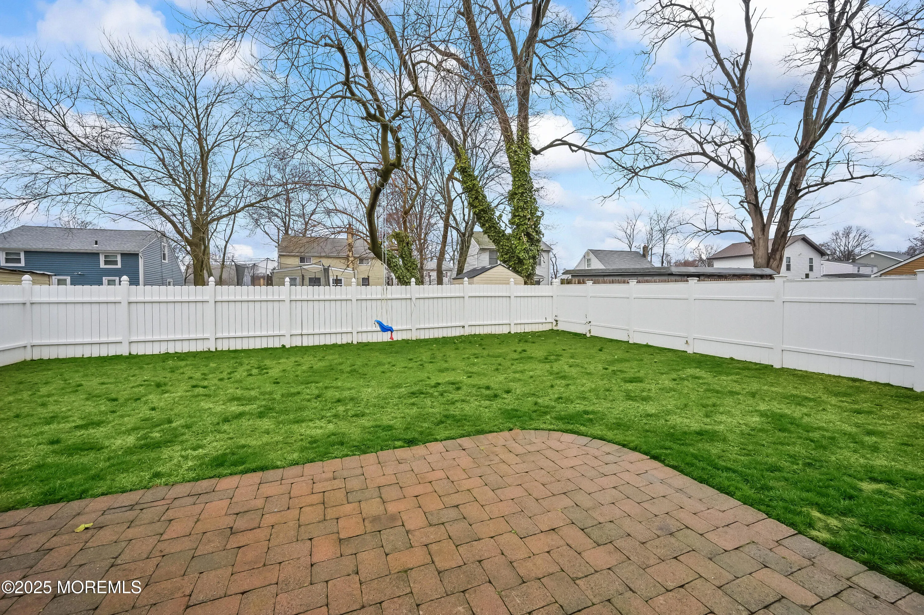 Hazlet, New Jersey 07734, United States, 3 Bedrooms Bedrooms, ,3 BathroomsBathrooms,Residential,Active,96990