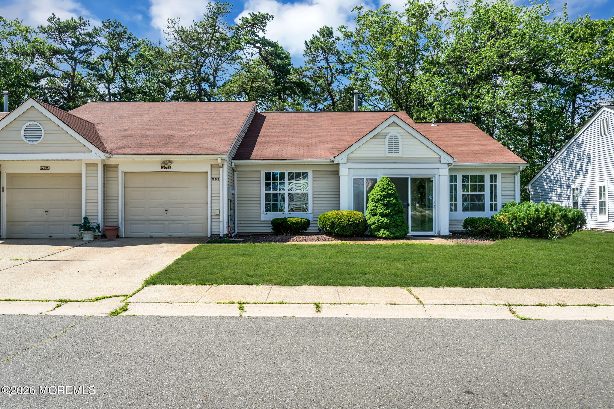 1206B Thornbury Lane