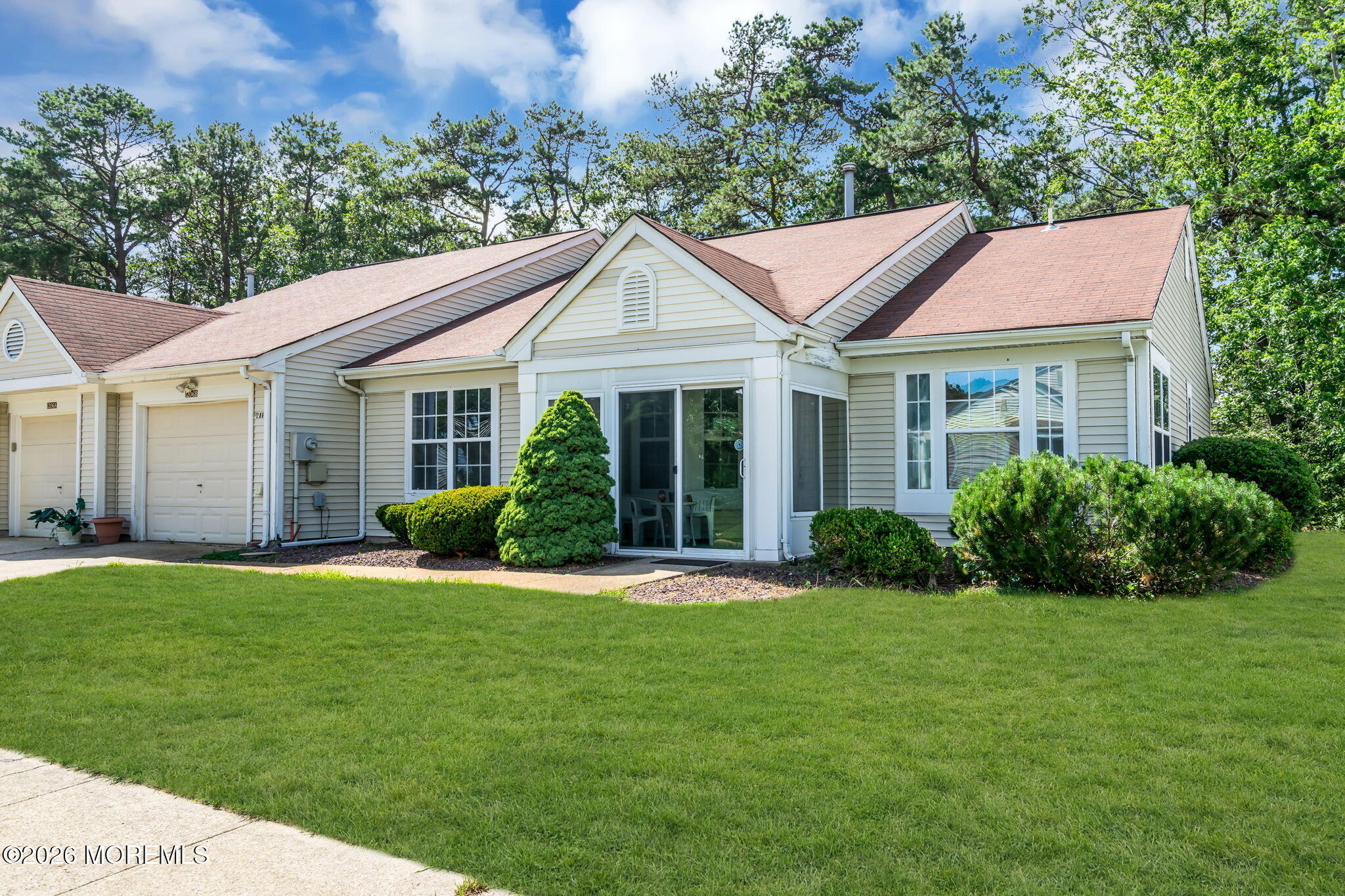 1206B Thornbury Lane