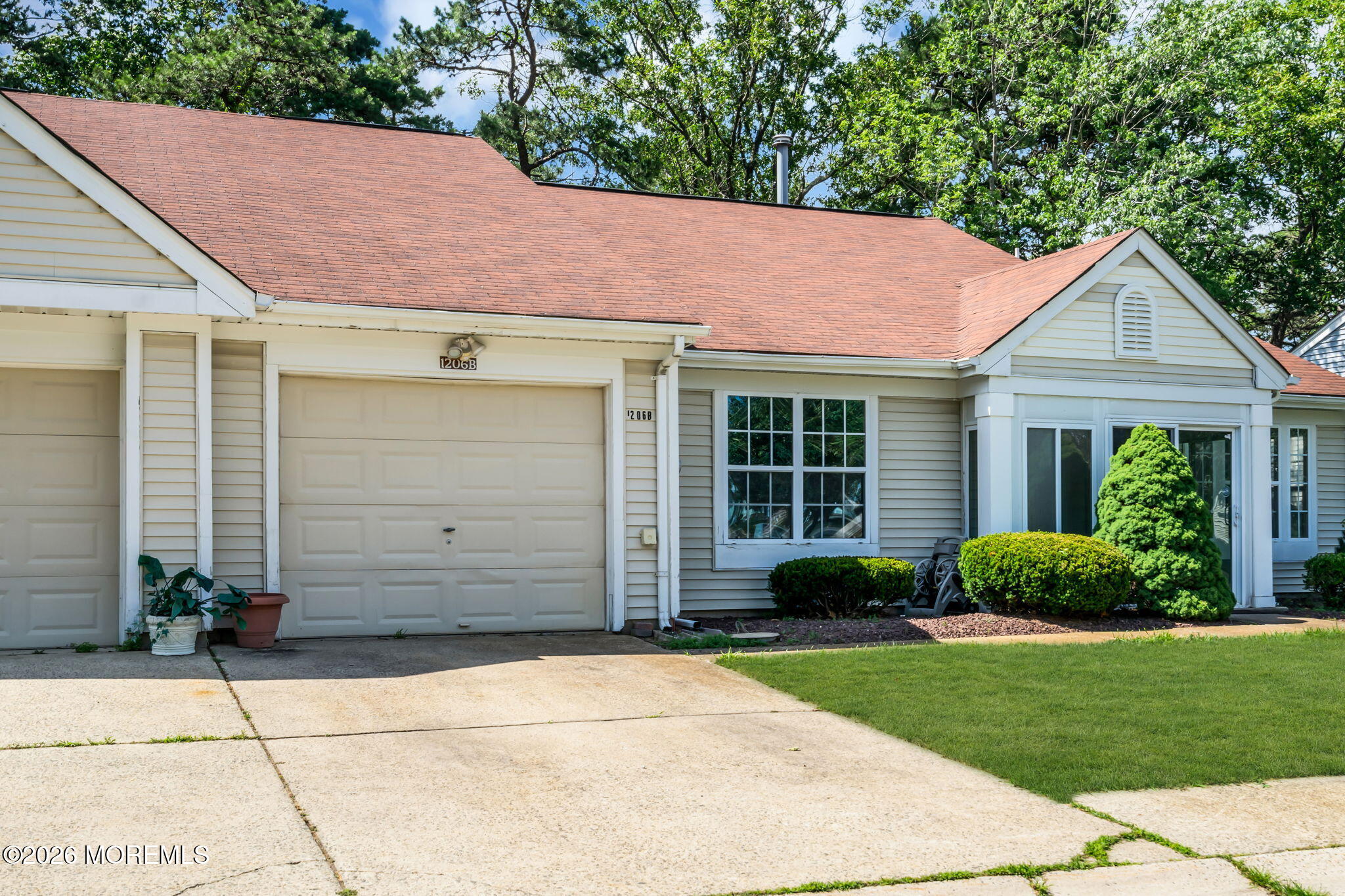 1206B Thornbury Lane
