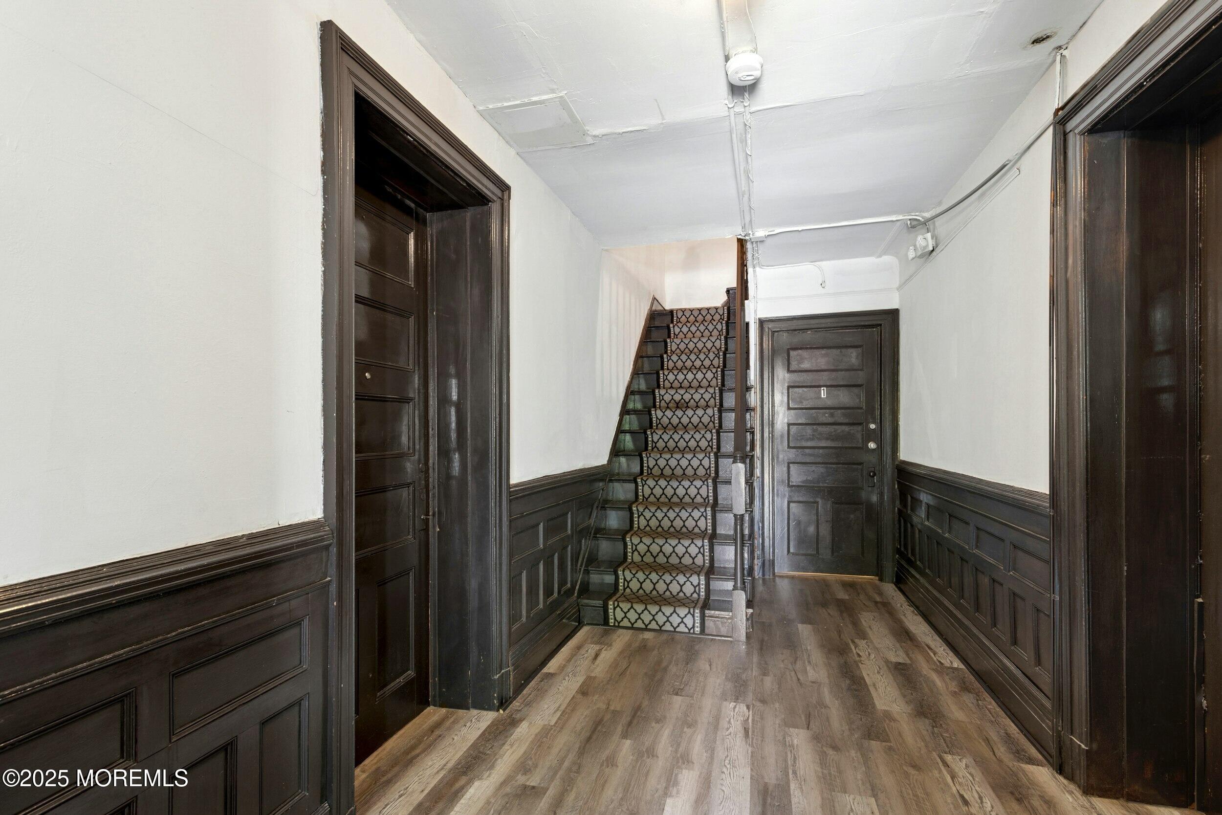 184 N Walnut Street