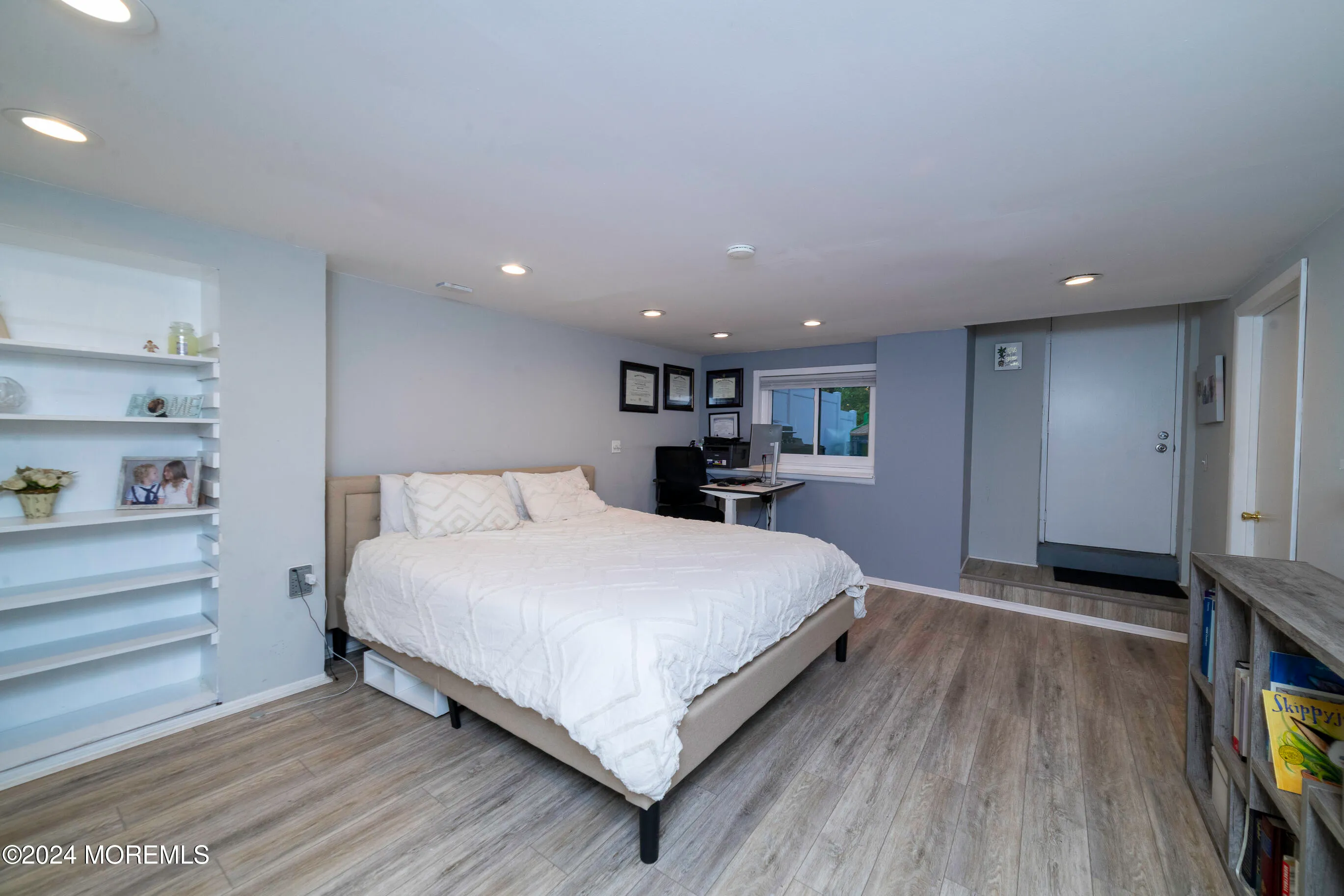 Middletown, New Jersey 07748, United States, 3 Bedrooms Bedrooms, ,3 BathroomsBathrooms,Residential,Pending,36460